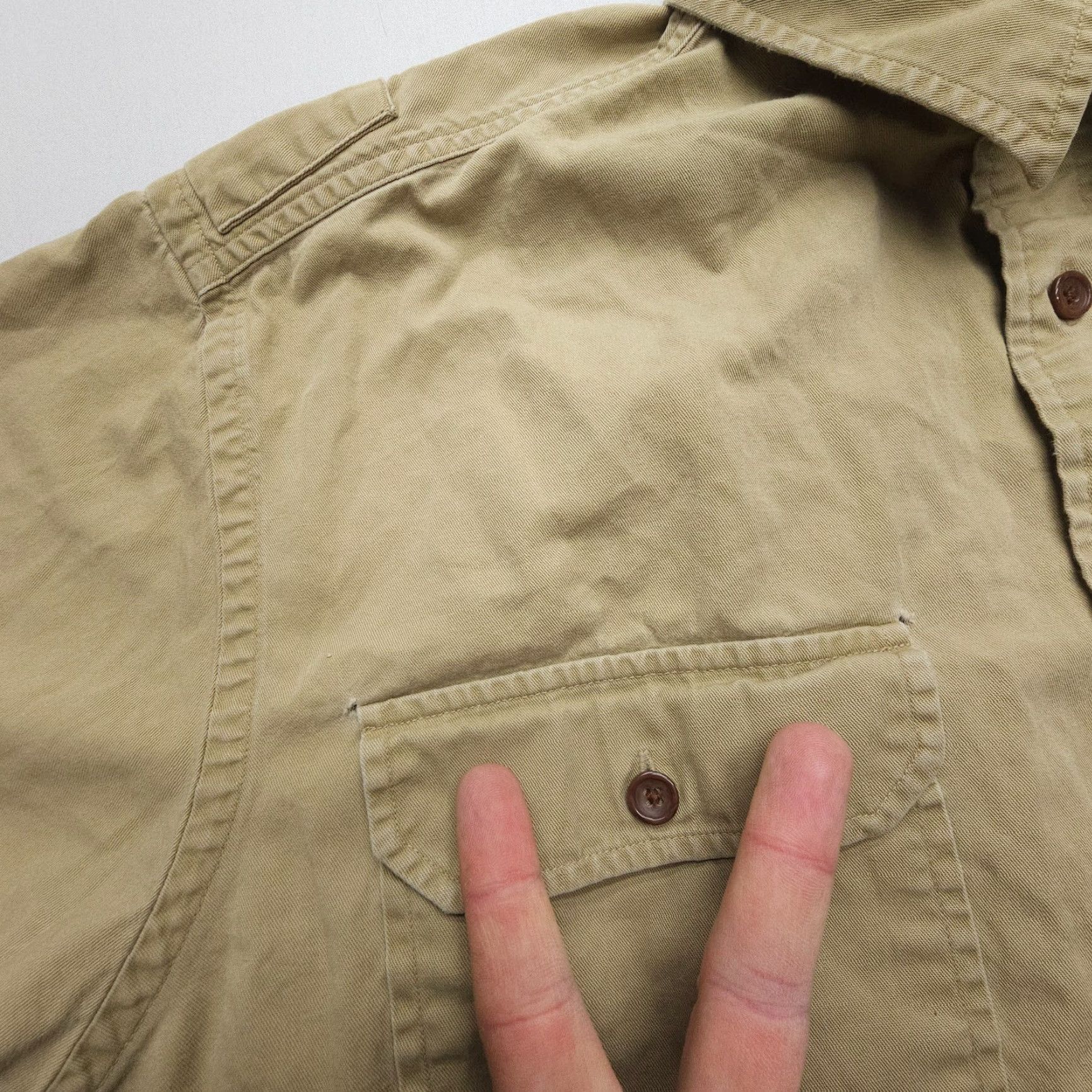 Tommy Hilfiger VINTAGE Tommy Hilfiger Shirt Mens Large Button-Up Twill Brown Cotton Safari Outdoor Size US L / EU 52-54 / 3 - 5 Thumbnail