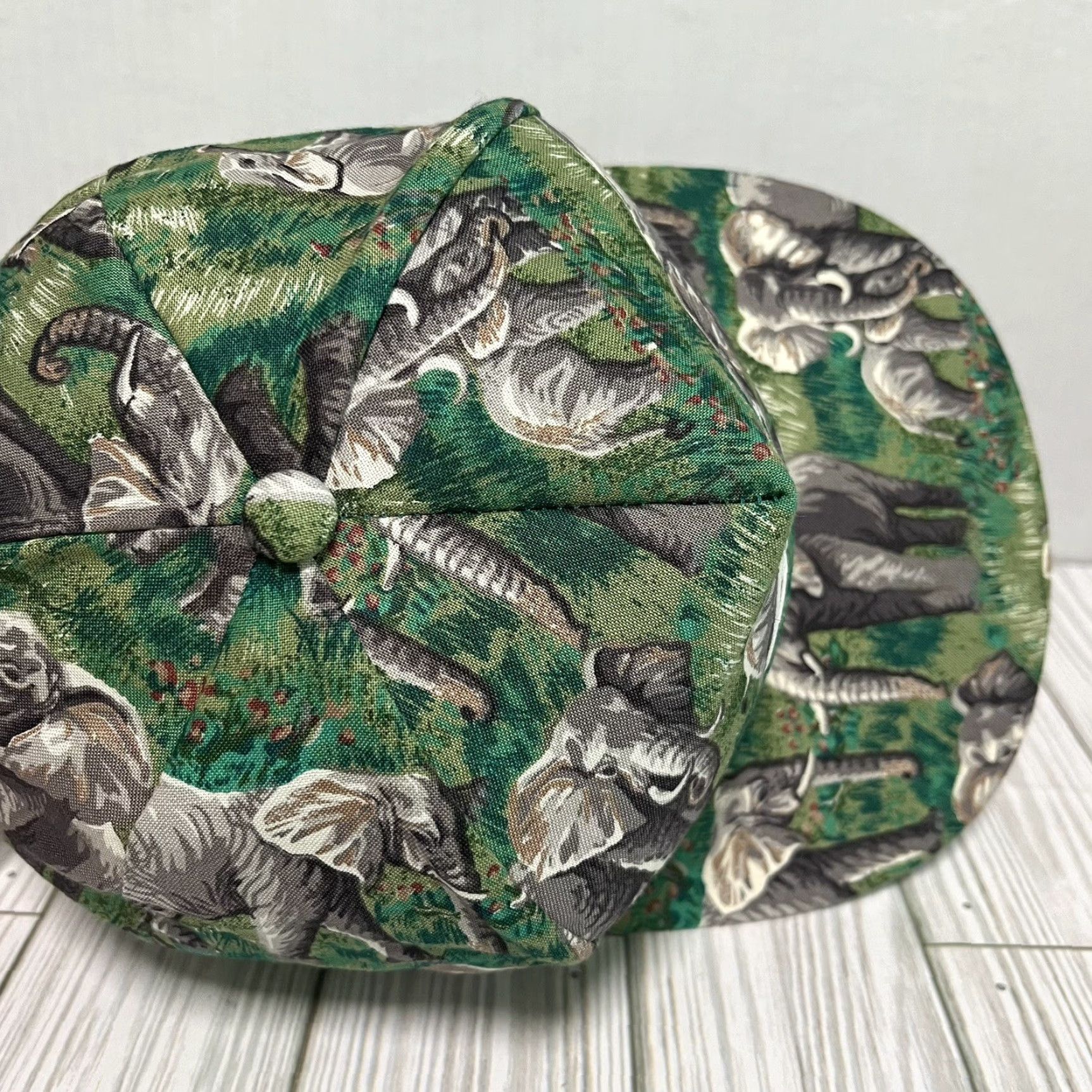 Vintage VINTAGE Snap-Back Trucker Hat Cap One Size Green Elephant All Over Print AOP Jungle Las Vegas Mens Baseball Hat Size ONE SIZE - 7 Thumbnail