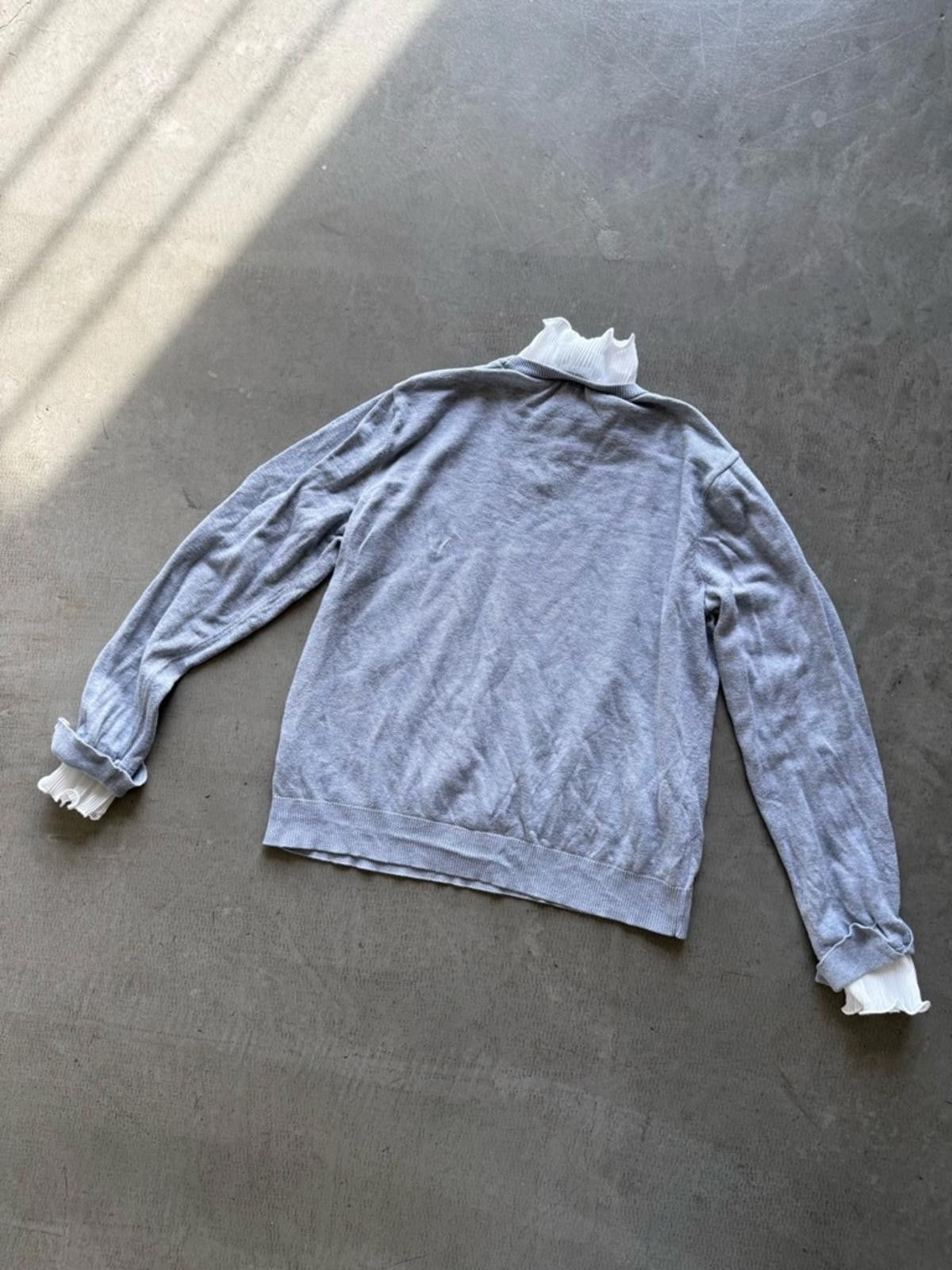 Opening Ceremony CeCe / Embellished Contrast Sweater / Pearl Detail / Gray Size L / US 10 / IT 46 - 6 Thumbnail