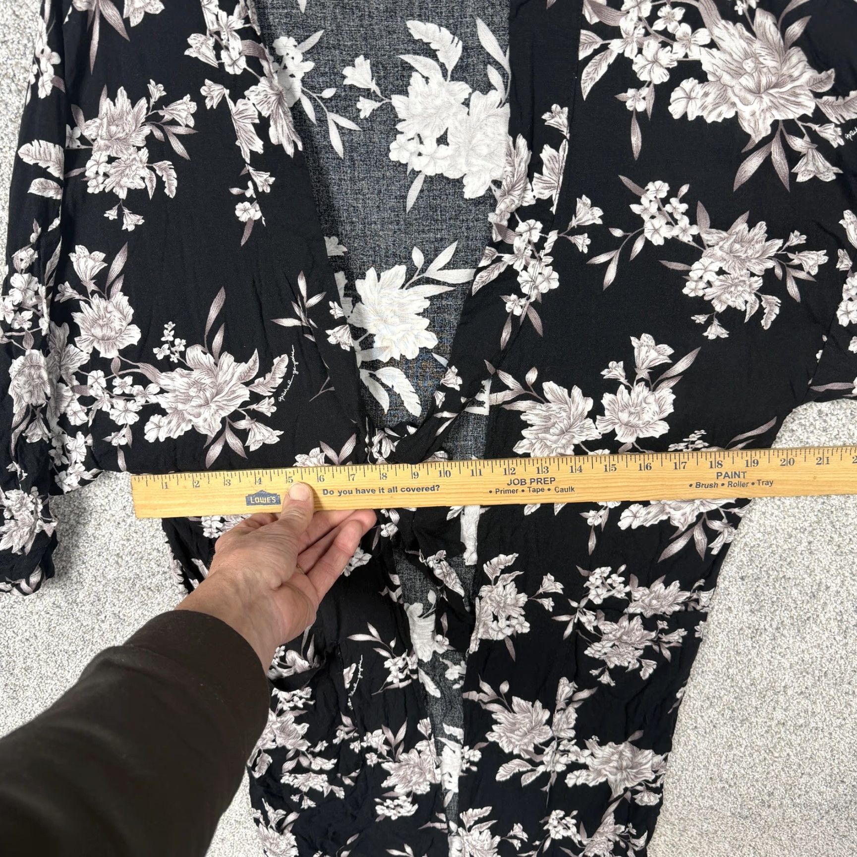 Spiritual Gangster Spiritual Gangster Blouse Kimono Womens One Size Black Floral Open Front Boho Shirt Size ONE SIZE - 2 Thumbnail