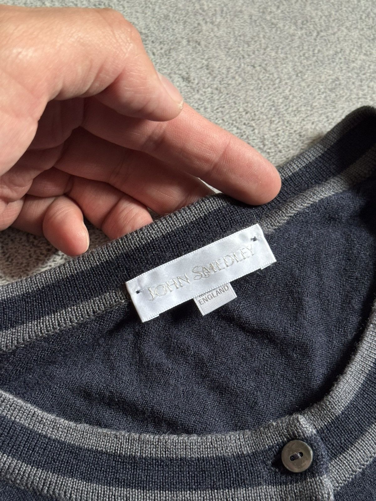 John Smedley John Smedley Merino Wool Cardigan Navy Size M Button Sweater Size M / US 6-8 / IT 42-44 - 4 Thumbnail