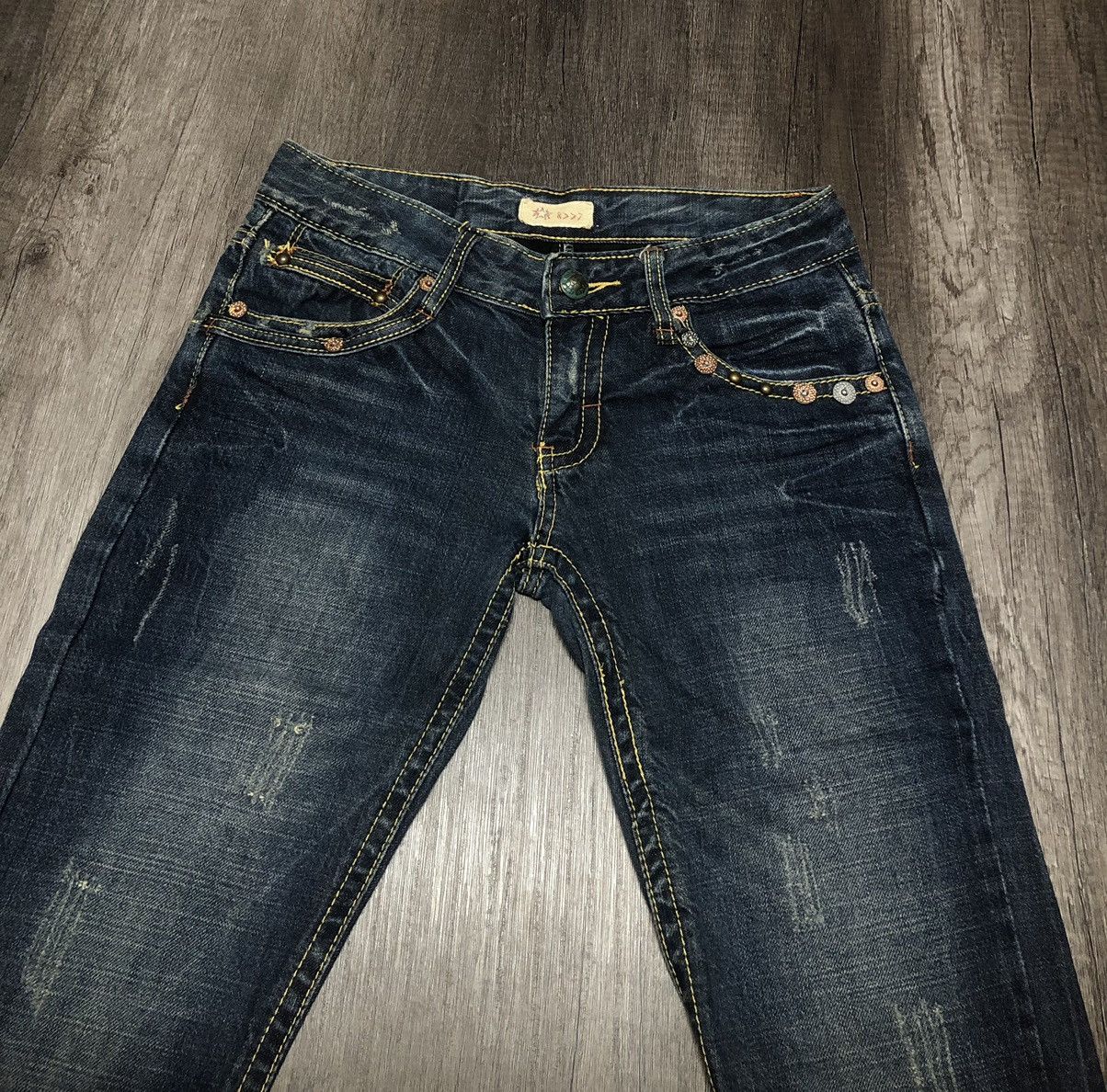 Japanese Brand × REEF Vintage Reef Flare Distressed Jeans (unisex) Size 29" - 1 Thumbnail