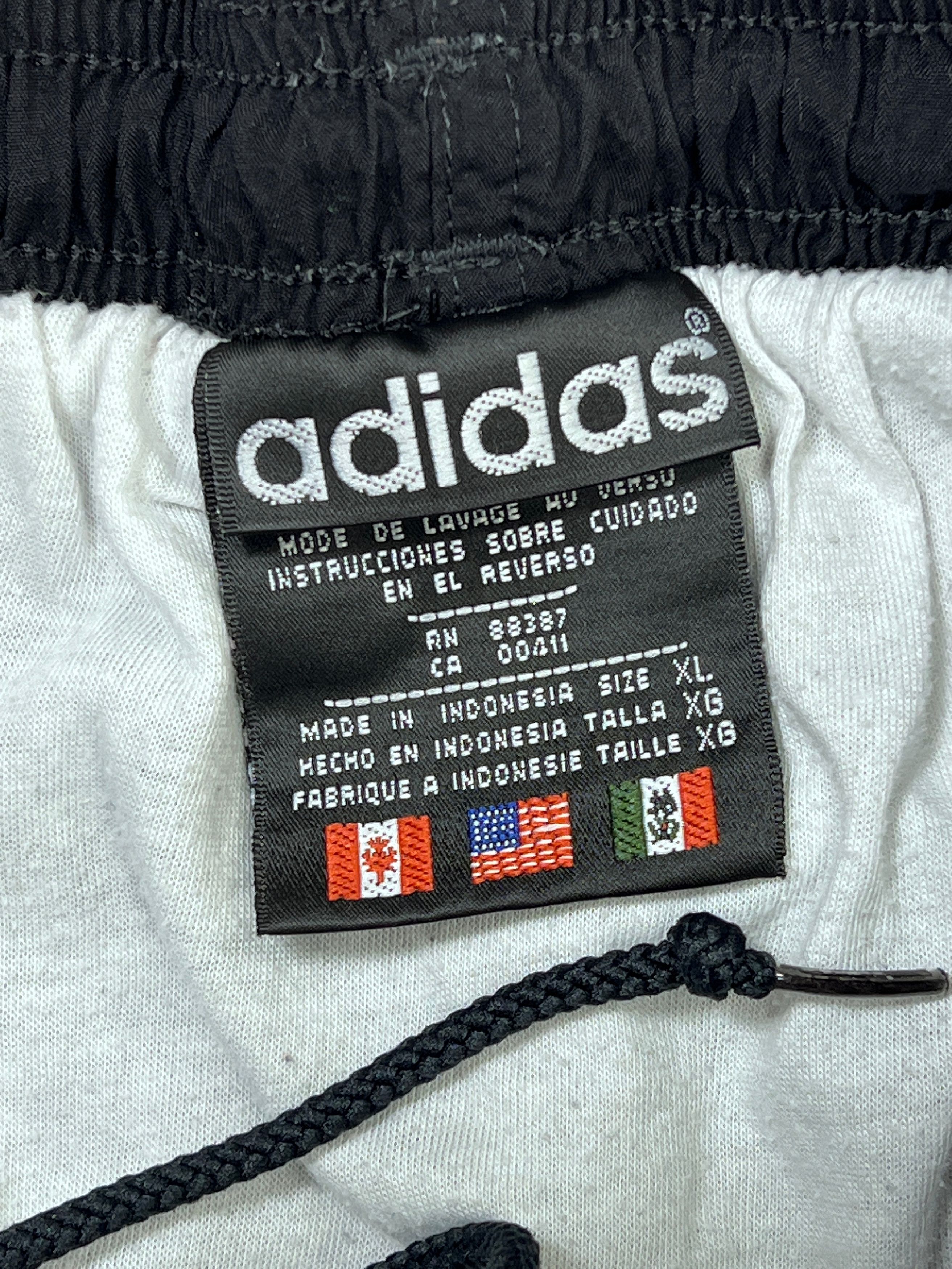 Adidas × Vintage 90s Adidas Shorts Crumpled Nylon Big Embroidered Size US 36 / EU 52 - 8 Thumbnail
