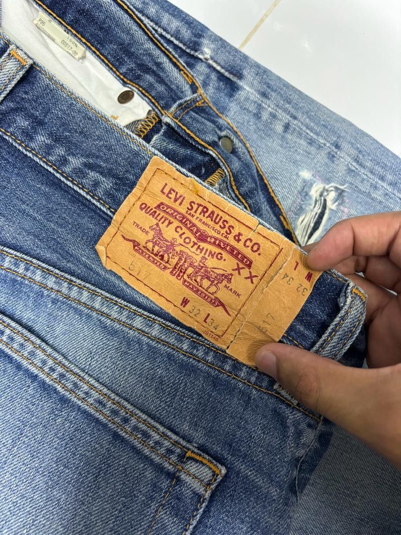 Levi's VINTAGE LEVIS 517 FLARE PATCHWORK DISTRESSED DENIM JEANS Size US 31 - 13 Thumbnail