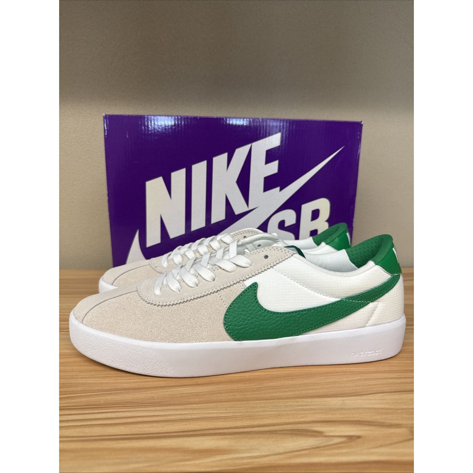 Nike Size 11 - Nike Bruin React SB White Lucky Green Size US 11 / EU 44 - 3 Thumbnail