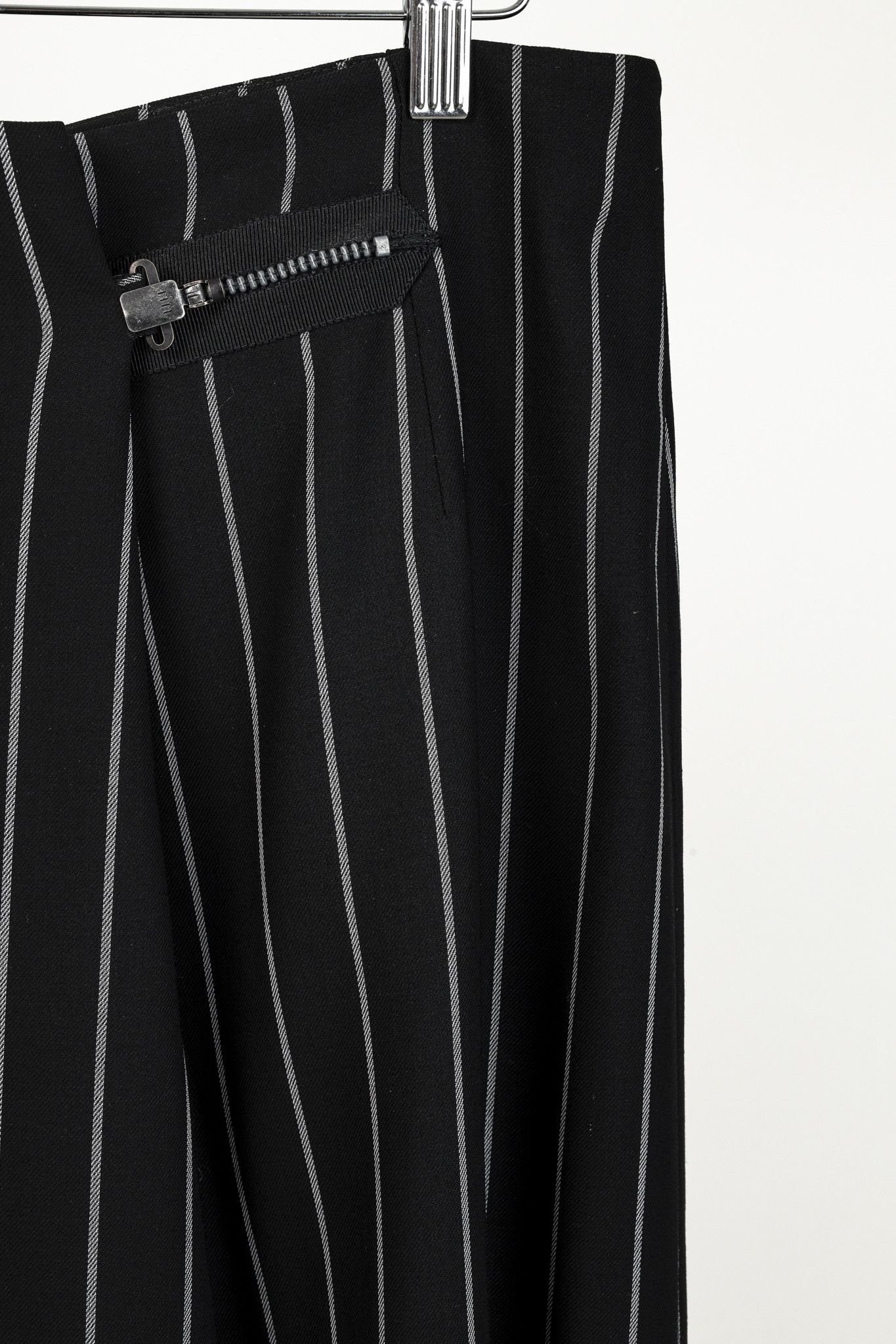 Armani Collezioni Armani Collezioni Black Pinstripe Skirt Size 31" - 5 Thumbnail