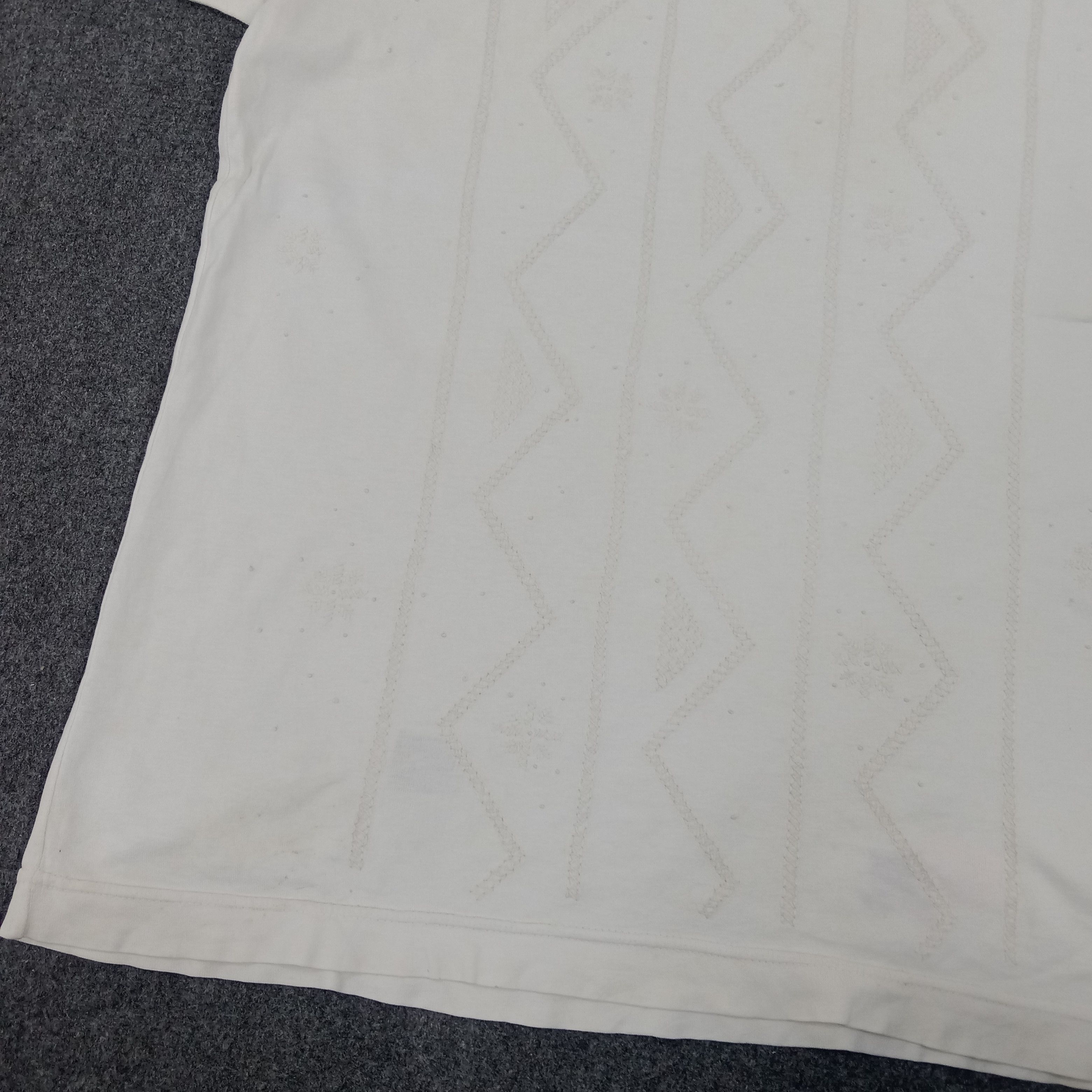 Hai Sporting Gear × Issey Miyake × Vintage Hai Sporting Gear by Issey Miyake Japanese Tshirt Size US M / EU 48-50 / 2 - 2 Thumbnail