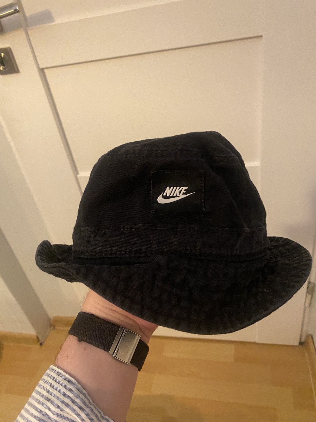 Nike Small logo streetwear bucket hat