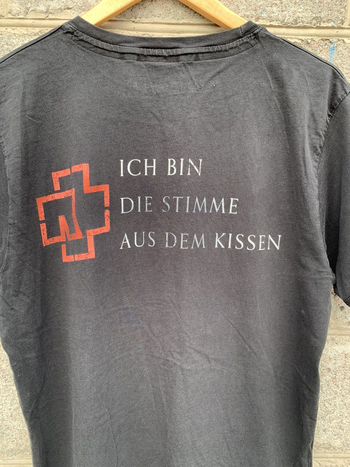 Band Tees × Vintage Vintage Rammstein Mein Herz Brennt Hardcore Metal Tee Size US L / EU 52-54 / 3 - 7 Thumbnail