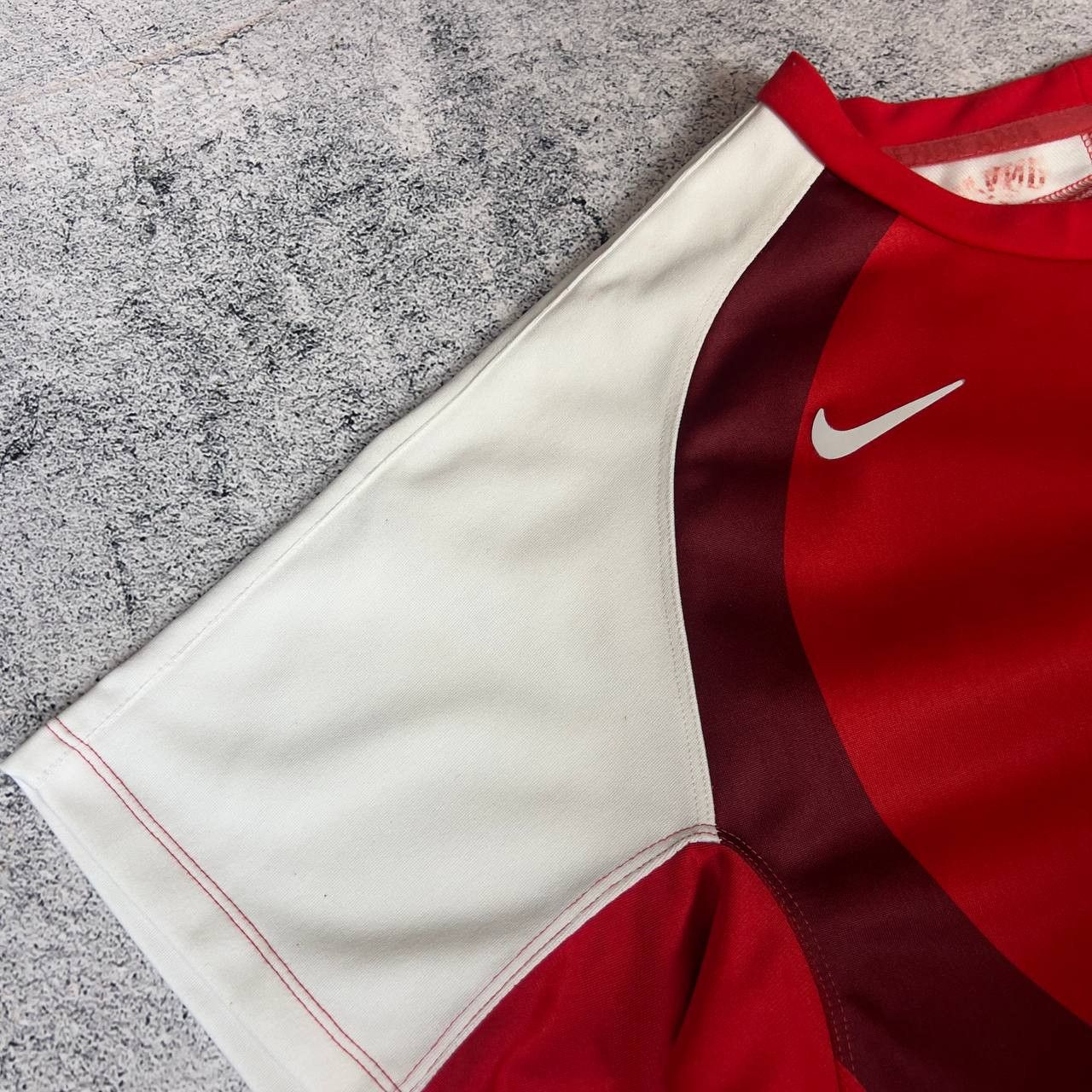 Nike Nike England Rugby Shirt Young Size XL (158-170cm) Red ` Size US XL / EU 56 / 4 - 5 Thumbnail