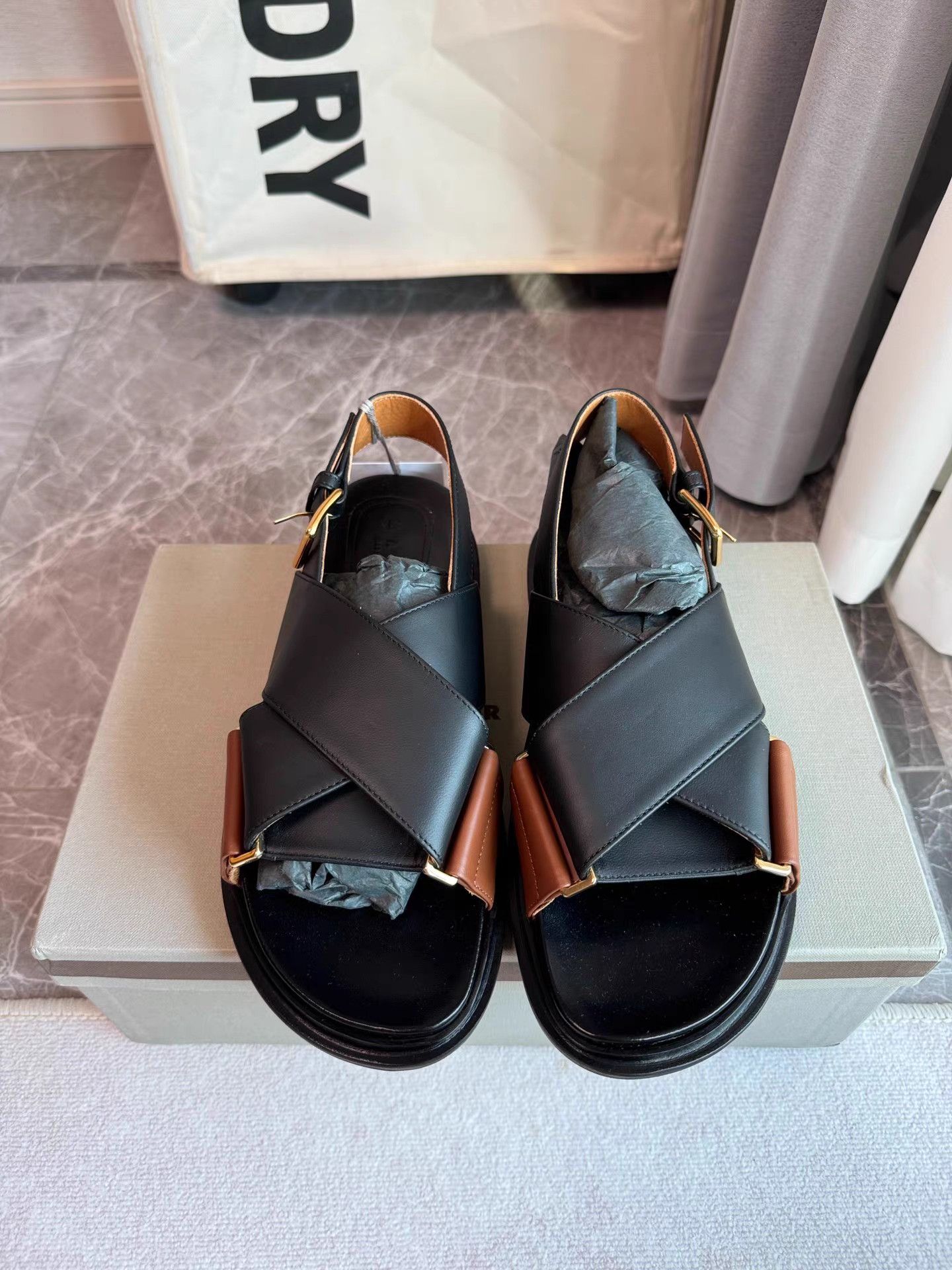 Marni Marni Fussbett Crisscross Slides K6 Size US 7.5 / IT 37.5 - 2 Thumbnail