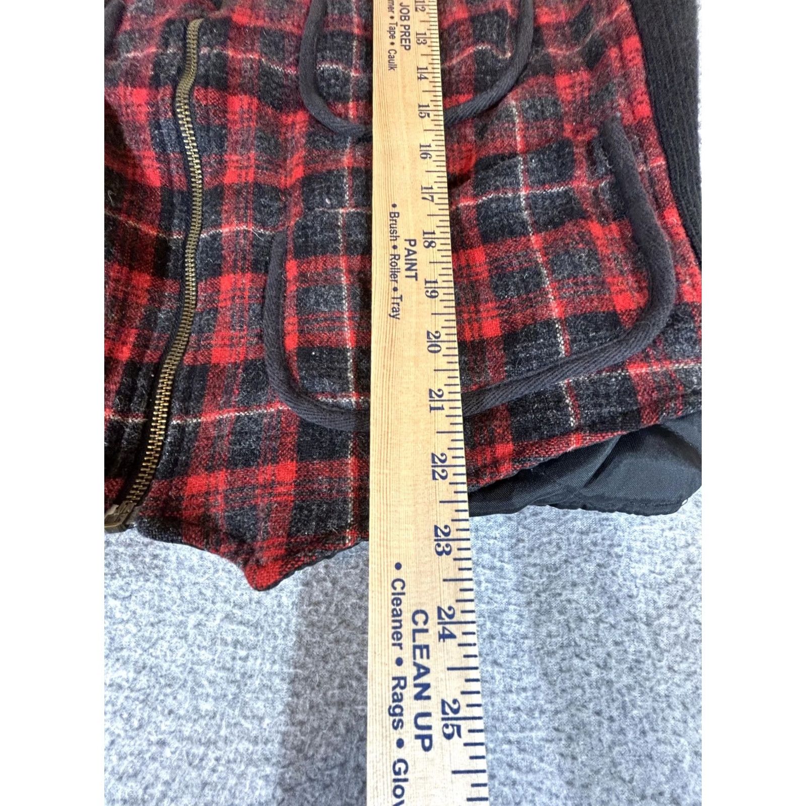 Polo Ralph Lauren Vintage Ralph Lauren Vest Mens Medium Red Plaid Wool Reversible Polo Sport 90s Size US M / EU 48-50 / 2 - 5 Thumbnail