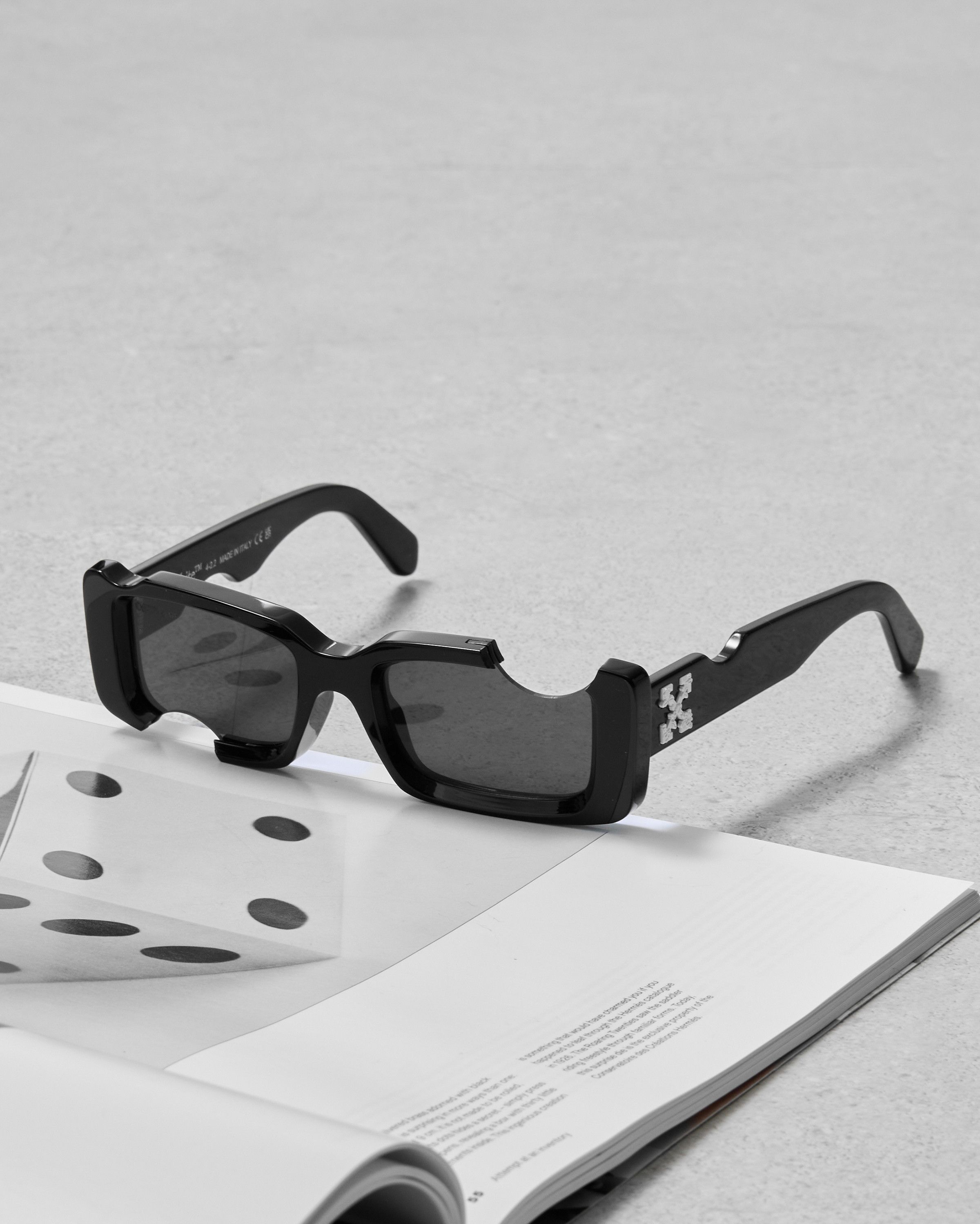 Off-White OFF WHITE Cady Cut-Out Rectangular-Frame Sunglasses