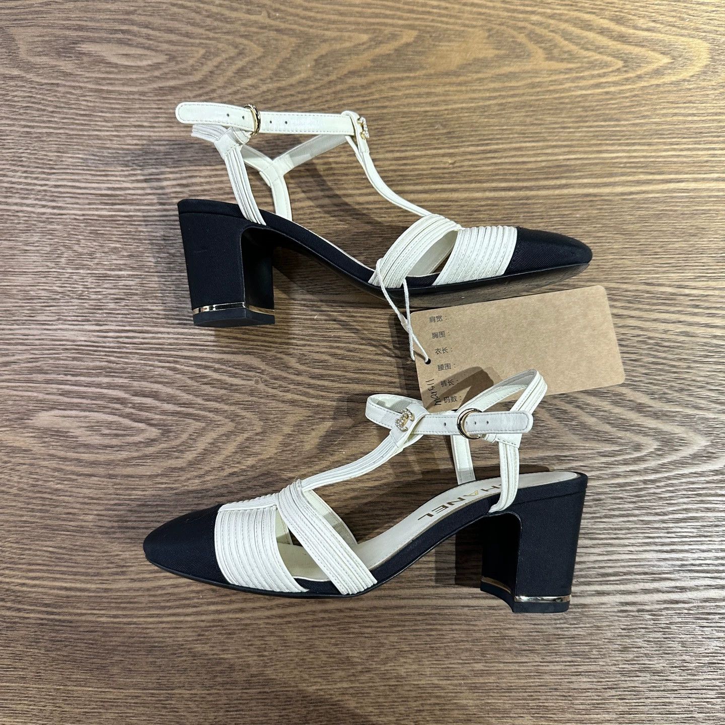 Chanel Chanel black white woven Logo heels size 36 Size US 5.5 / IT 35.5 - 3 Thumbnail
