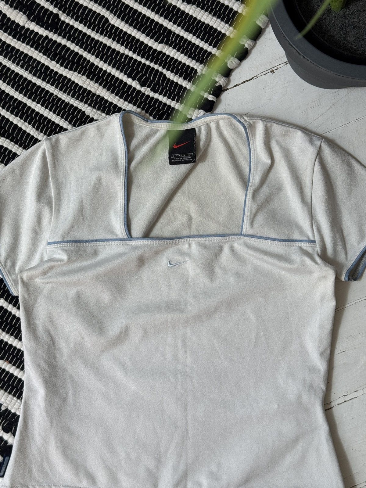Other VINTAGE NIKE 2000s CENTRAL SWOOSH TEE SHIRT Size S / US 4 / IT 40 - 3 Thumbnail