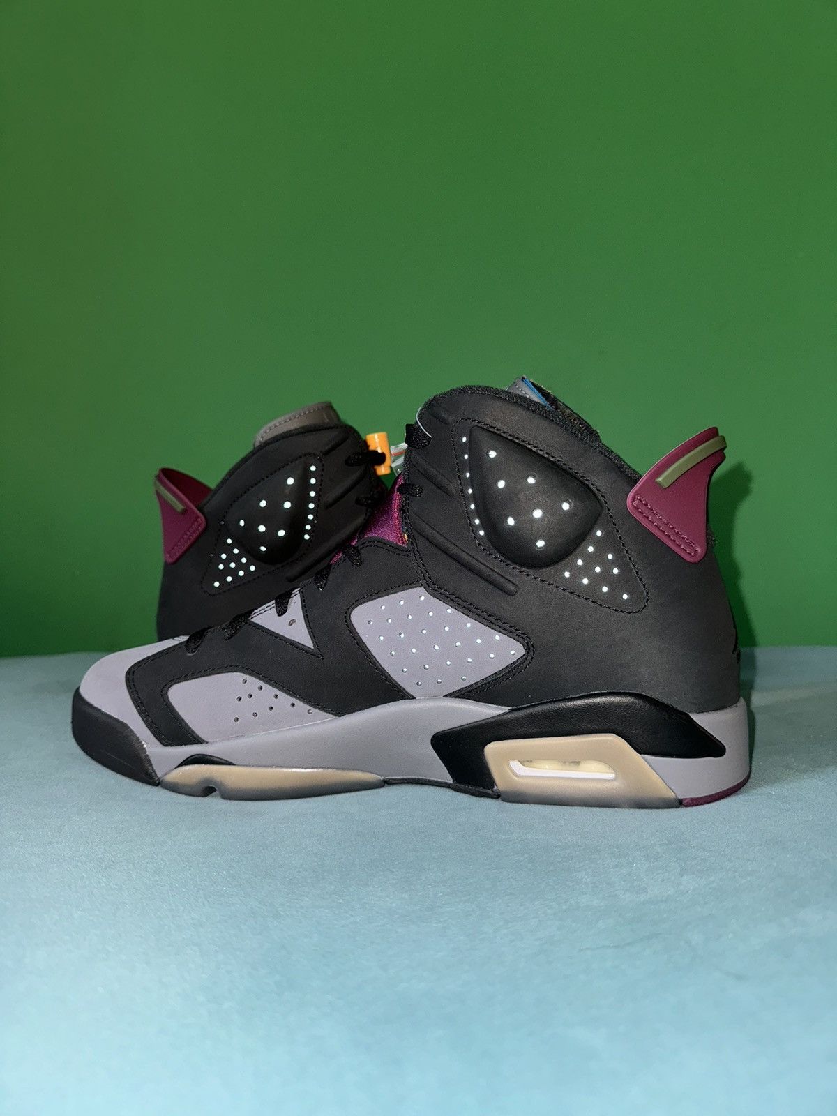 Jordan Brand Nike Air Jordan 6 Bordeaux 2021 Size US 10.5 / EU 43-44 - 7 Thumbnail
