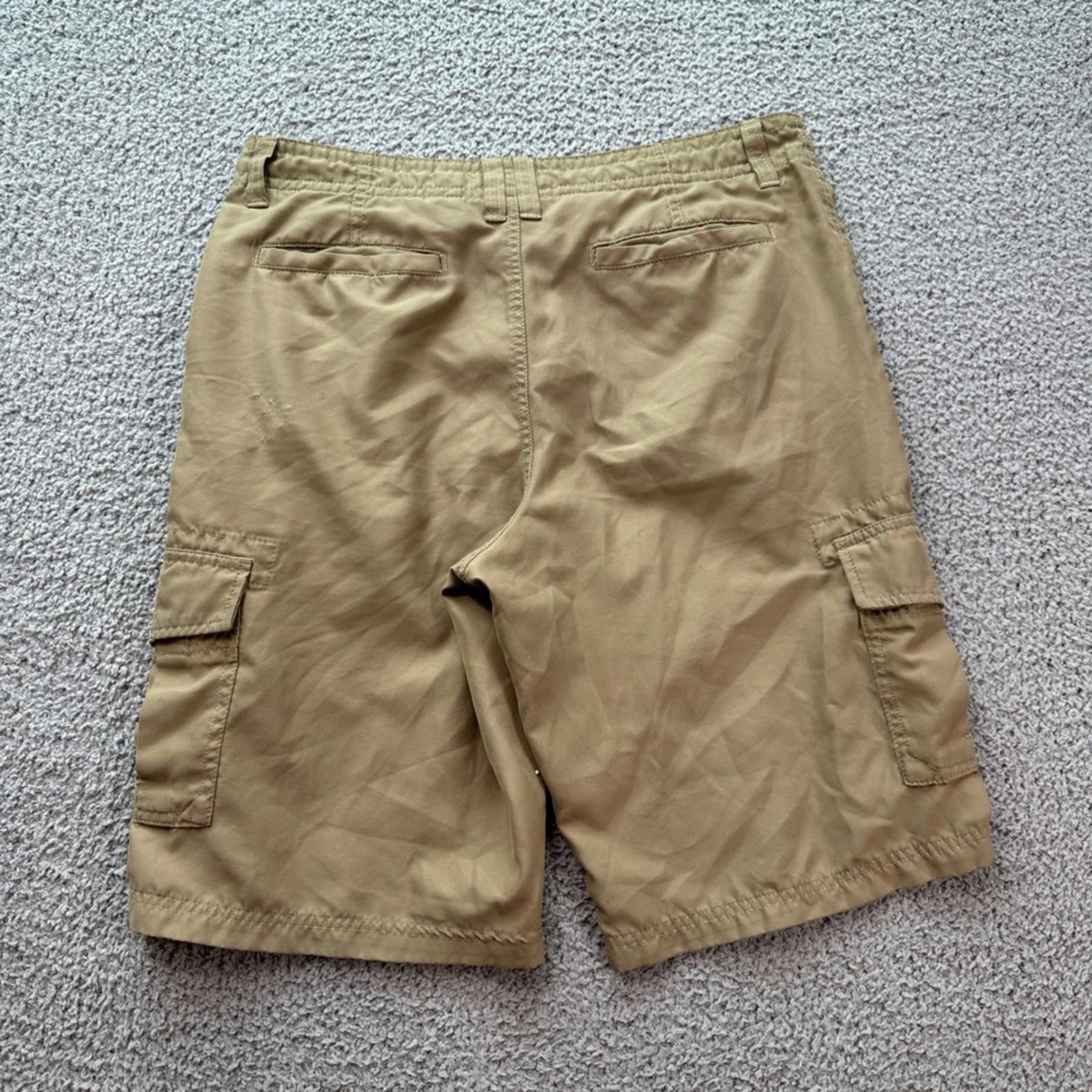Tony Hawk Tony Hawk Mens Cargo Shorts Khaki Flat Front Size 32 Casual Size US 32 / EU 48 - 2 Thumbnail
