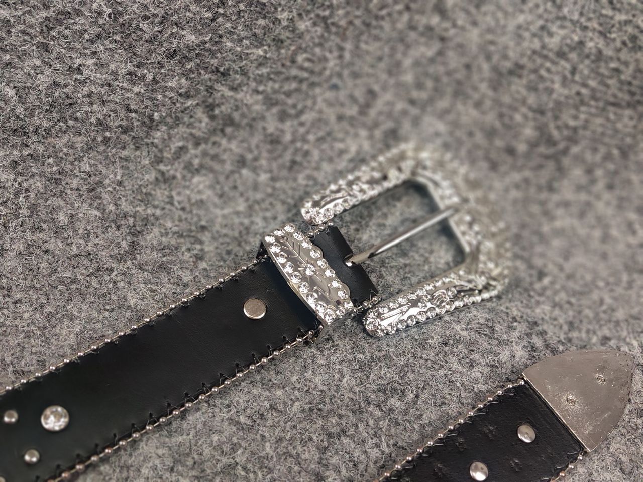 Le Grande Bleu (L.G.B.) Vintage with cross BB. Simon Style Belt Black Leather Y2K Size ONE SIZE - 14 Thumbnail