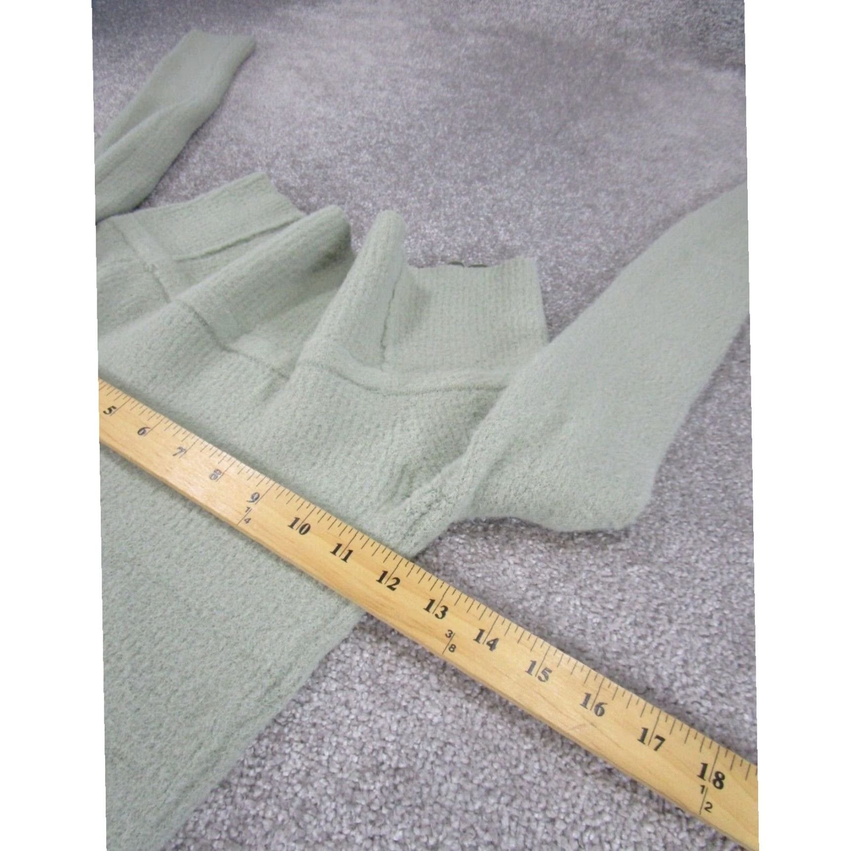 American Eagle Outfitters American Eagle Sweater Womens Small Green Ribbed Off Shoulder Fleece Size S / US 4 / IT 40 - 5 Thumbnail