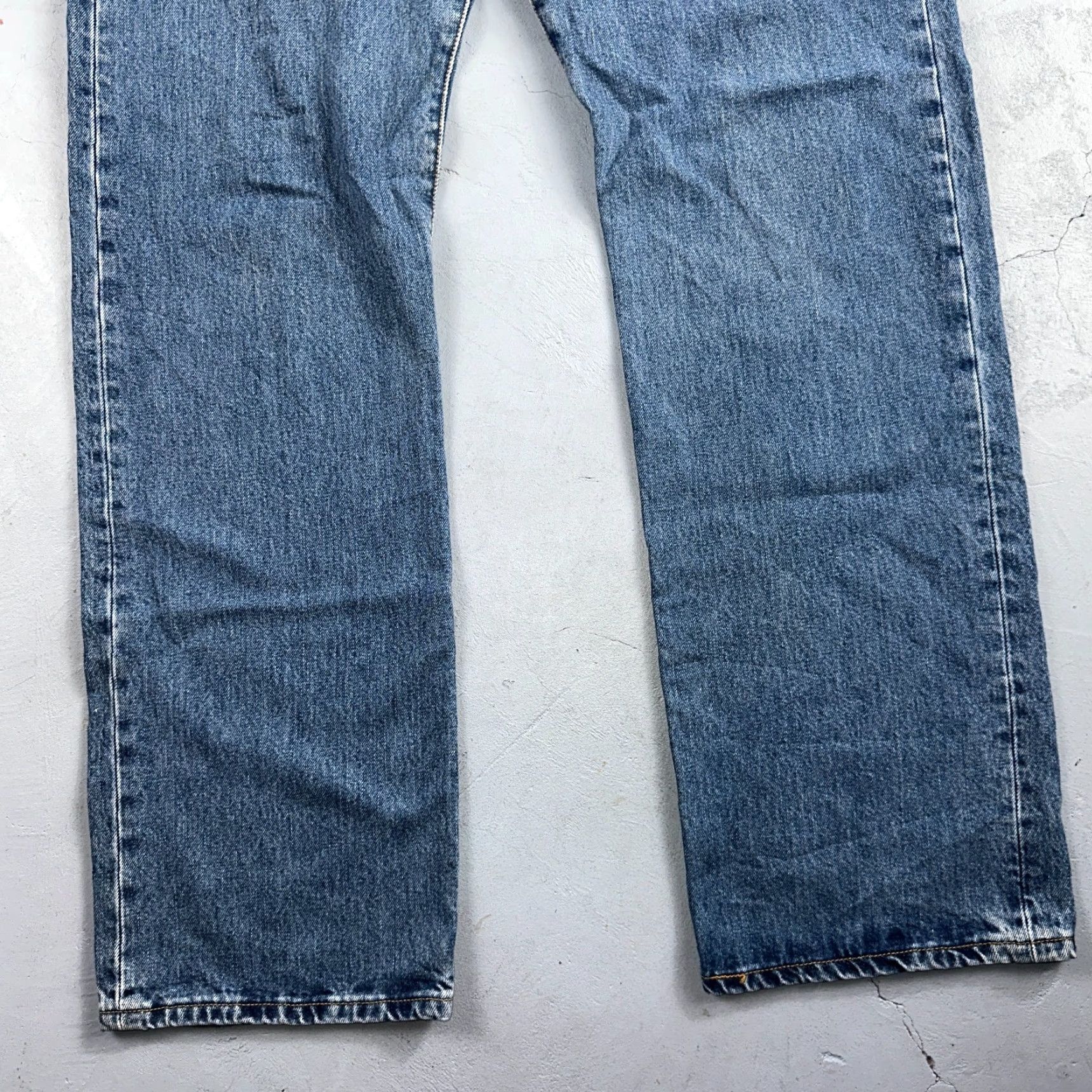 Levi's VINTAGE Levi's 501 Jeans 501 Straight Leg Blue Denim 38x34 Regular Men 90s Size US 38 / EU 54 - 3 Thumbnail