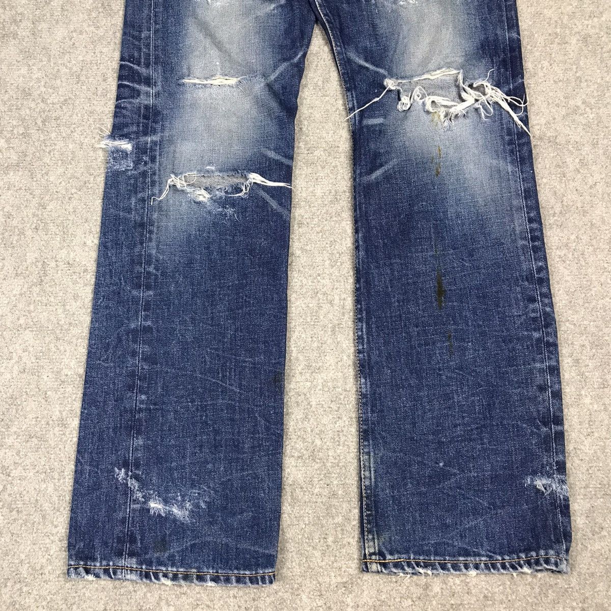 Japanese Brand DISTRESSED DENIM BACK NUMBER JAPAN JEANS PANTS Size US 31 - 2 Thumbnail