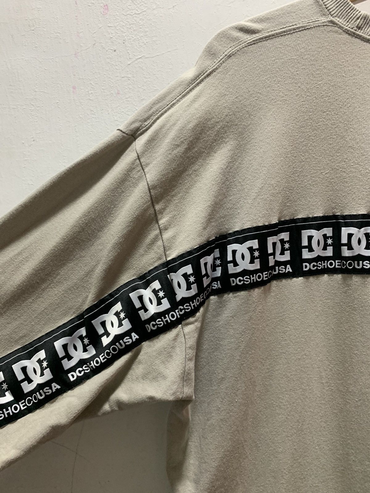 DC DC SHOE CO USA X GYDA SWEATSHIRT Size US XXL / EU 58 / 5 - 12 Thumbnail