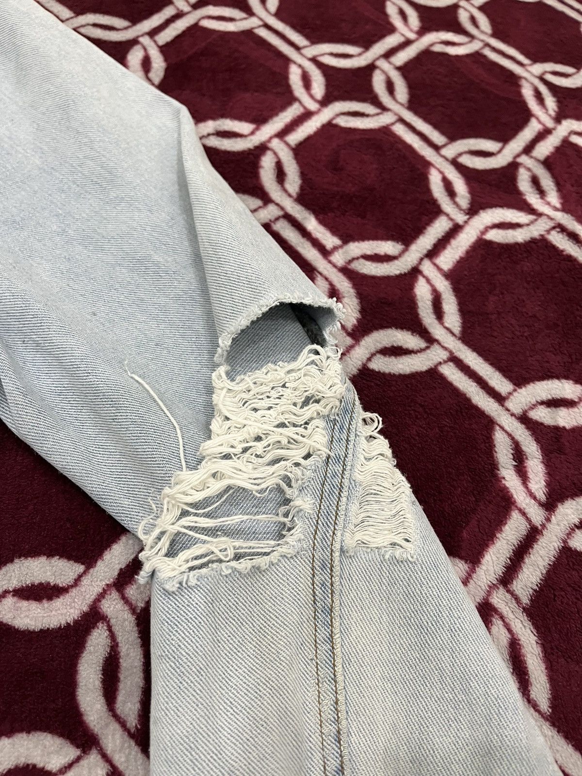 Asos Asos Ripped Trucker Denim Jacket Size US L / EU 52-54 / 3 - 6 Thumbnail