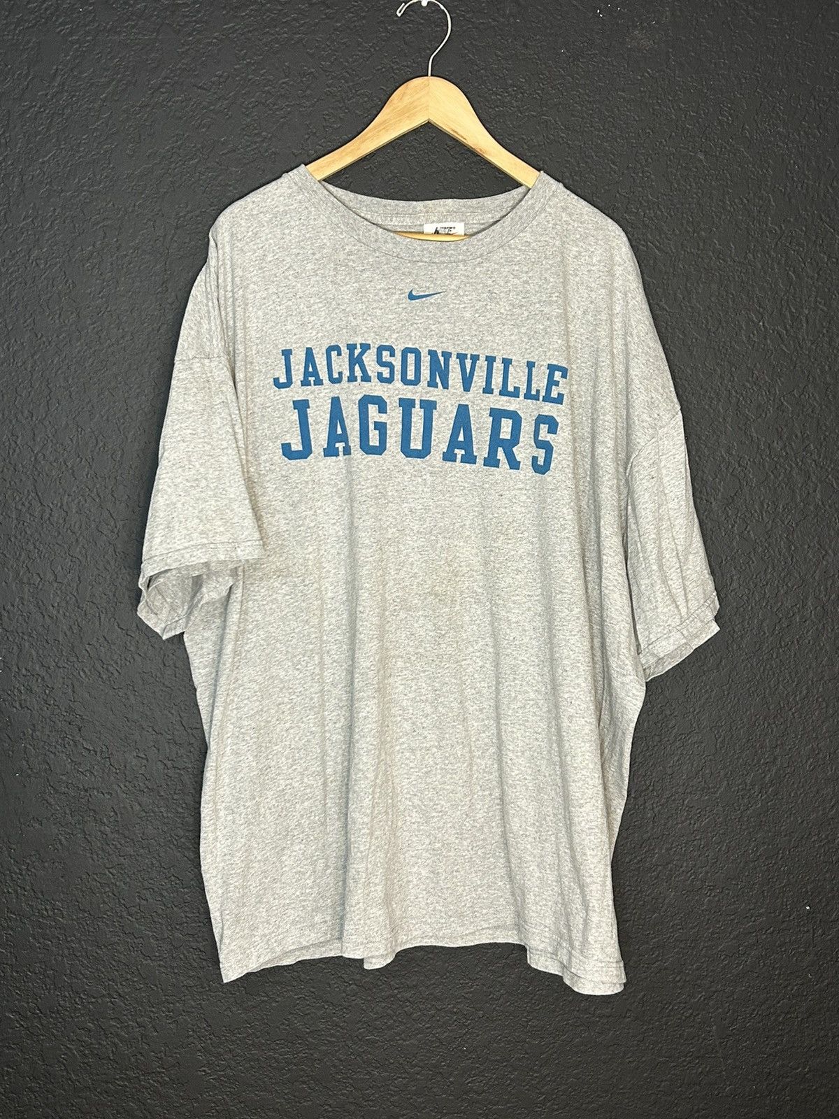Nike 90s NFL Jacksonville Jaguars Nike T Shirt Size XXXL Size US XXL / EU 58 / 5 - 1 Thumbnail