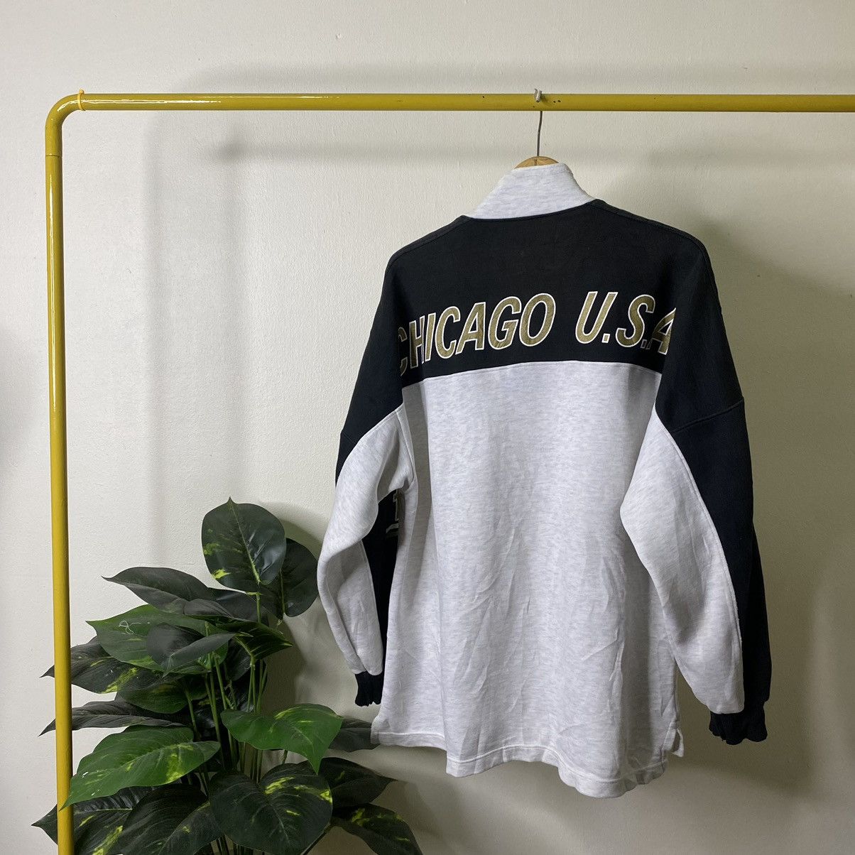 Vintage × Wilson Vintage 1990s Wilson Chicago USA Half Zipper Sweatshirt Size US L / EU 52-54 / 3 - 7 Thumbnail