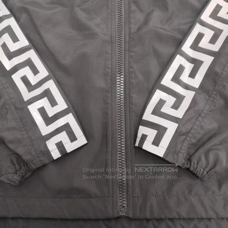 Versace Versace Back-patterned zippered casual jacket jacket Size US L / EU 52-54 / 3 - 6 Thumbnail