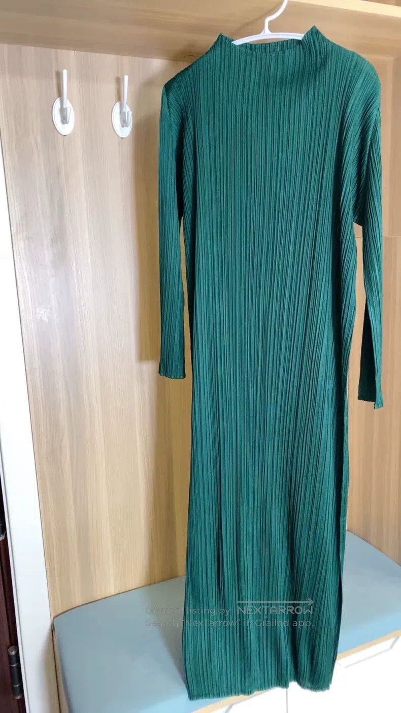 Issey Miyake Issey Miyake Emerald Green Dress Size L / US 10 / IT 46 - 1 Thumbnail