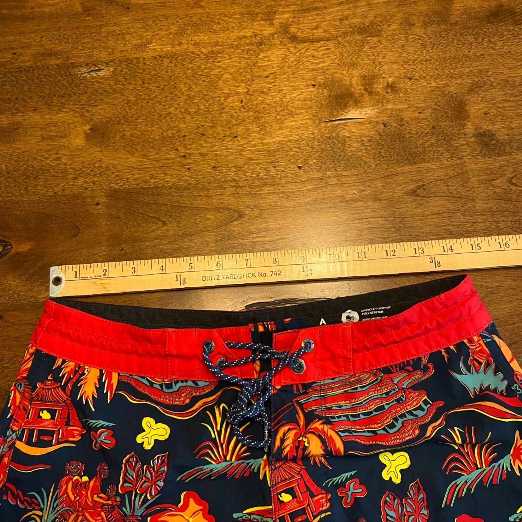 Vissla Vissla Board Shorts Mens 29 Red Hawaiian Drawstring 9" Inseam Swim Trunks Size US 29 - 6 Thumbnail