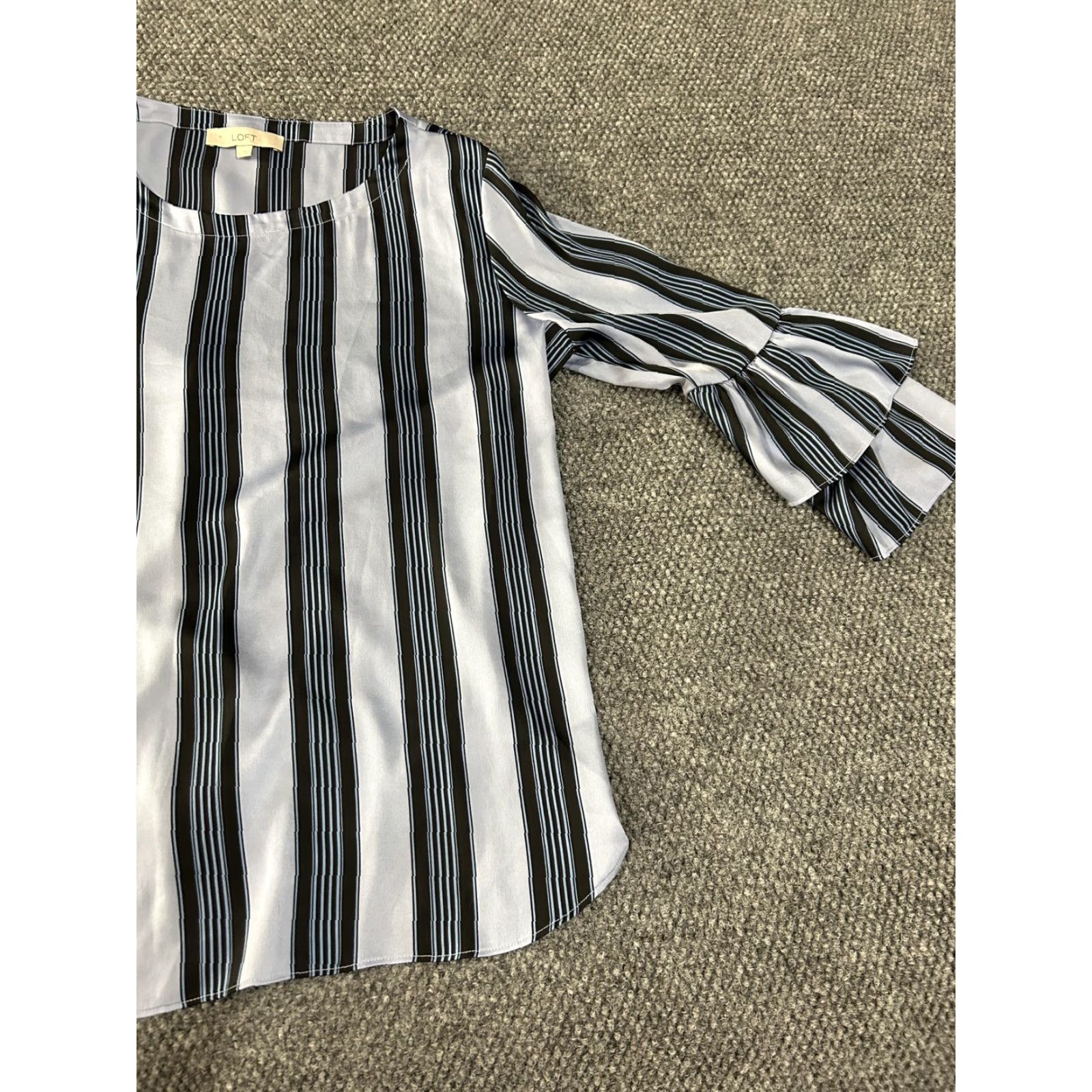 Loft VINTAGE? LOFT Shirt Womens L Black White Stripe Bell Sleeve Blouse Top Work Size L / US 10 / IT 46 - 4 Thumbnail
