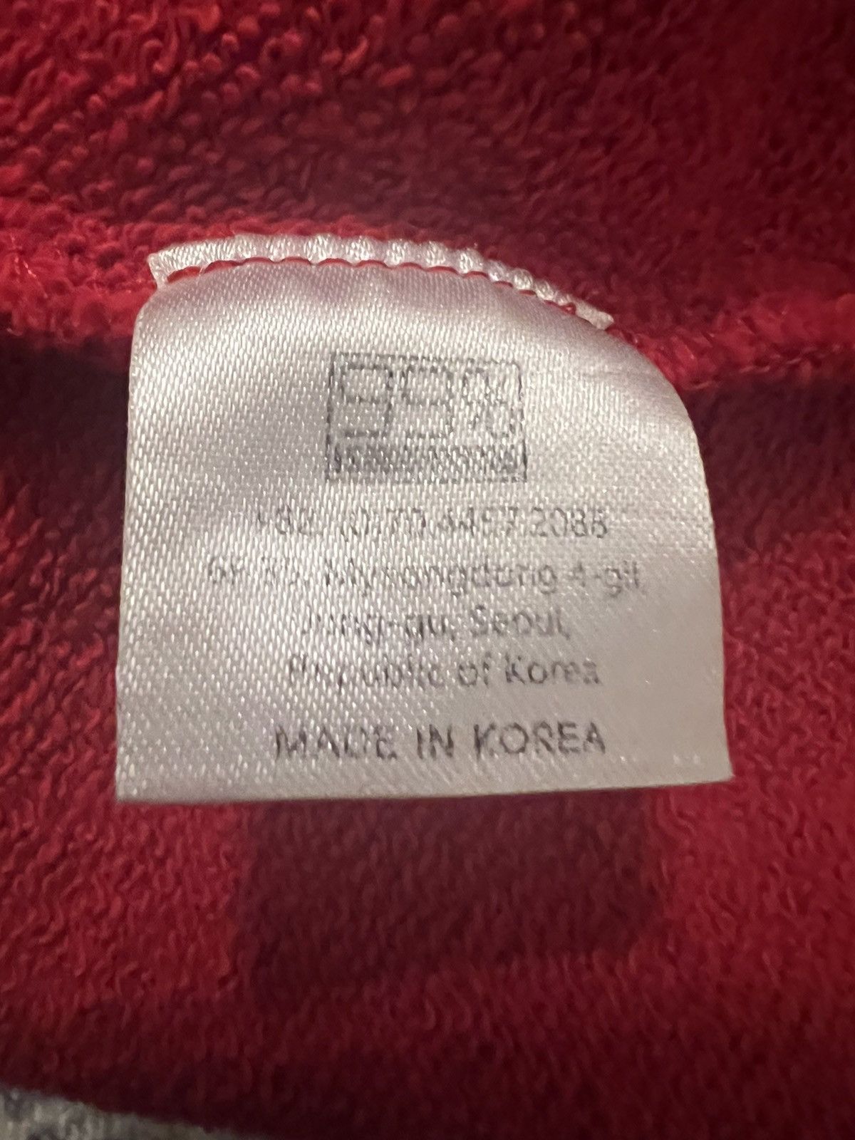 99%IS- 99%is Red Heart Hoodie Size US L / EU 52-54 / 3 - 5 Thumbnail