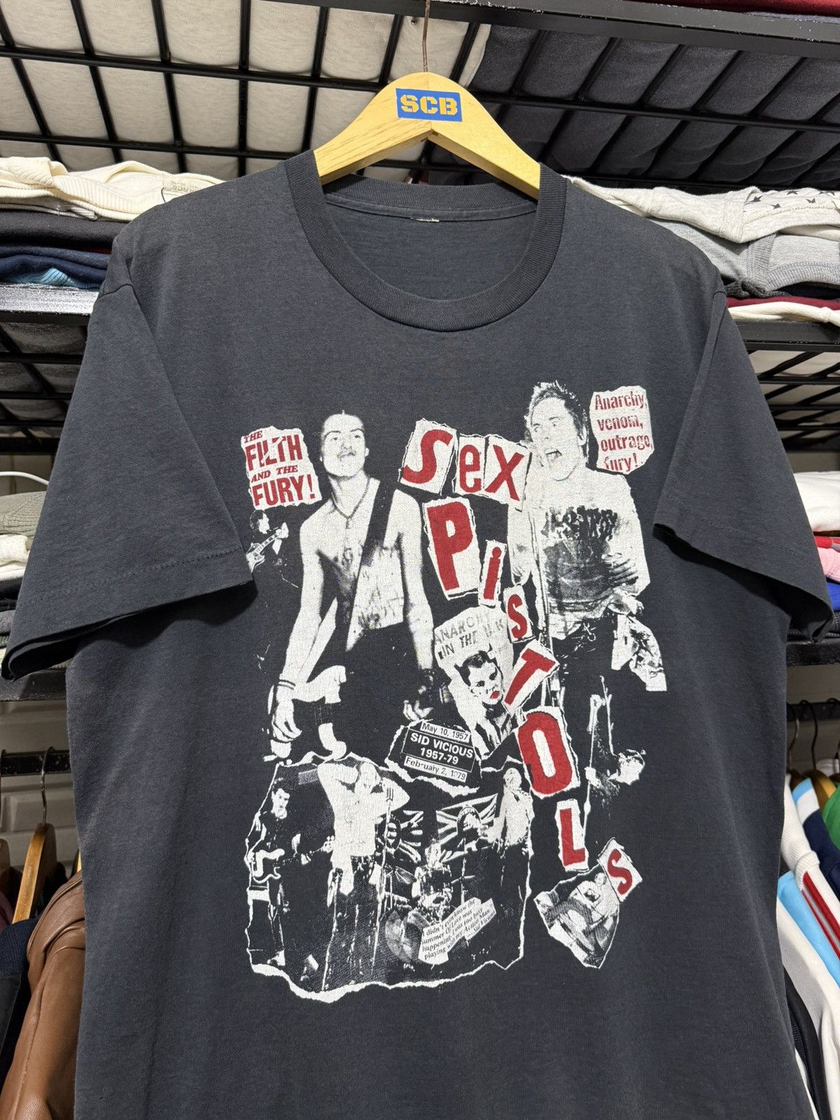 Band Tees Vintage sex pistols the filth & the fury 1980 tshirt Size US M / EU 48-50 / 2 - 2 Thumbnail
