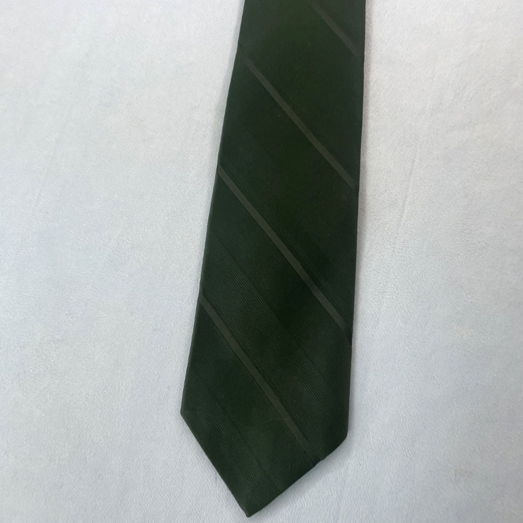 Vintage VINTAGE The White House Necktie Silk Tie Solid Green Repp Stripe Capsule 4x56 Men Tie Size ONE SIZE - 2 Thumbnail