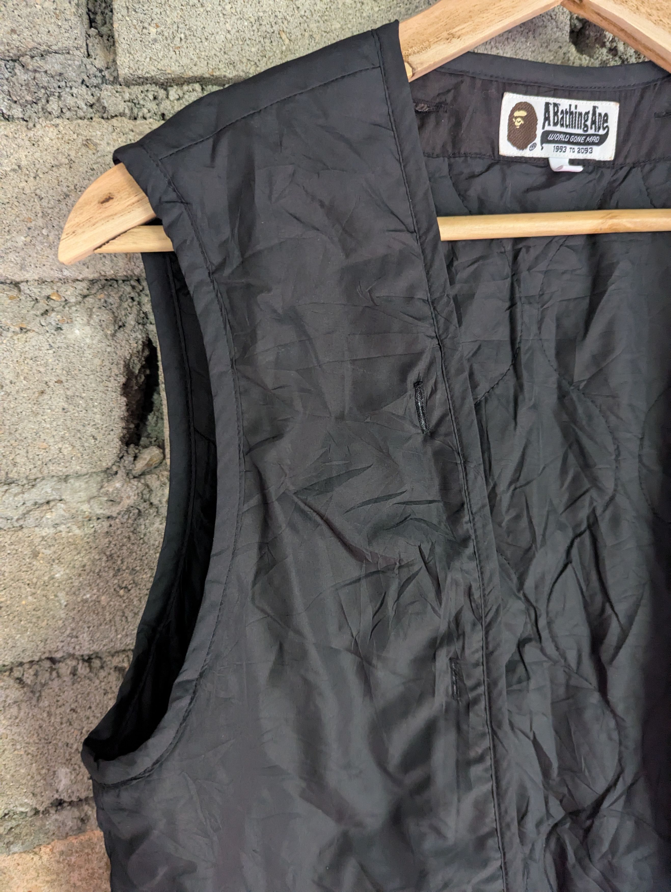 Bape LINING BAPE WORLD GONE MAD SIZE S Size US S / EU 44-46 / 1 - 3 Thumbnail