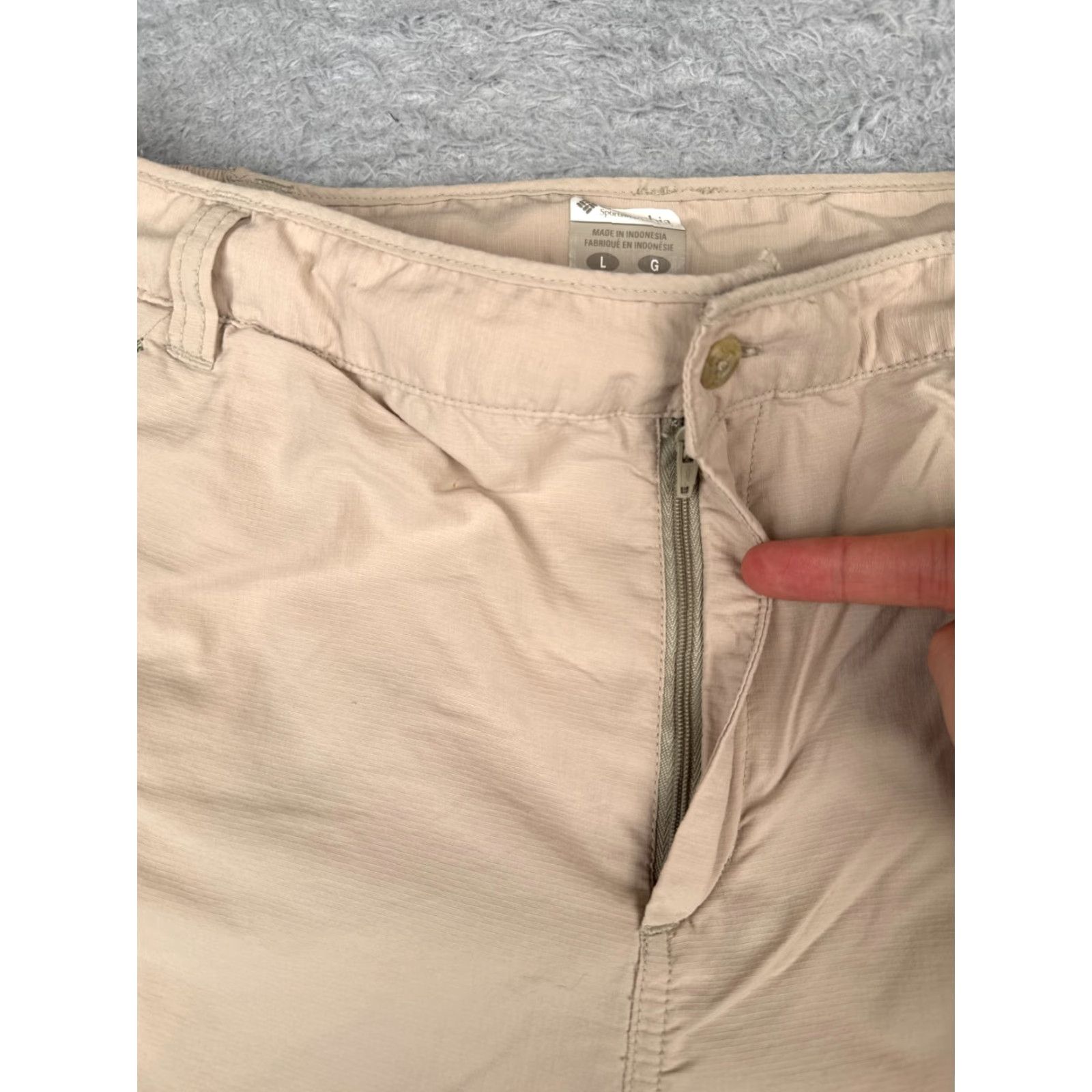 Vintage VINTAGE Columbia Women's Cargo Shorts Large Beige Nylon Activewear Casual Travel 33x7 Outdoor Girls Size 36" / US 14 / IT 50 - 6 Thumbnail
