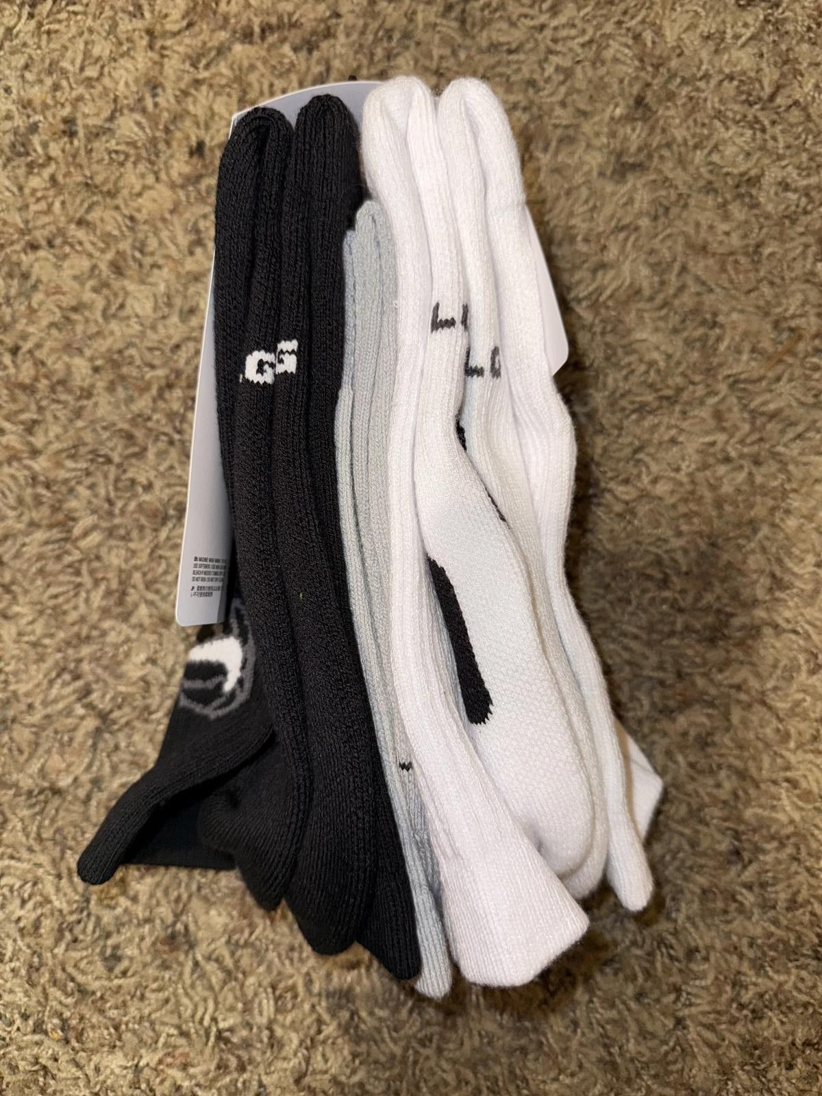 Nike Nike Men’s 3-pack Everyday Dri-FIT Basketball Crew Socks Sample Size ONE SIZE - 10 Thumbnail
