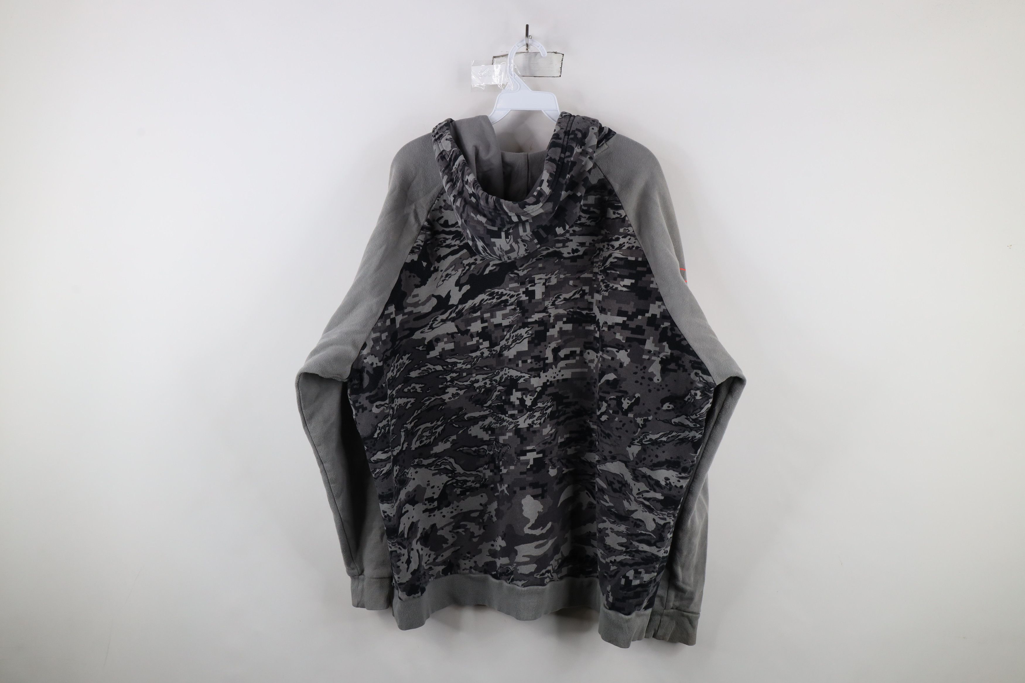 Under Armour × Vintage Under Armour Distressed Spell Camouflage Hoodie Sweatshirt Size US XXL / EU 58 / 5 - 11 Thumbnail