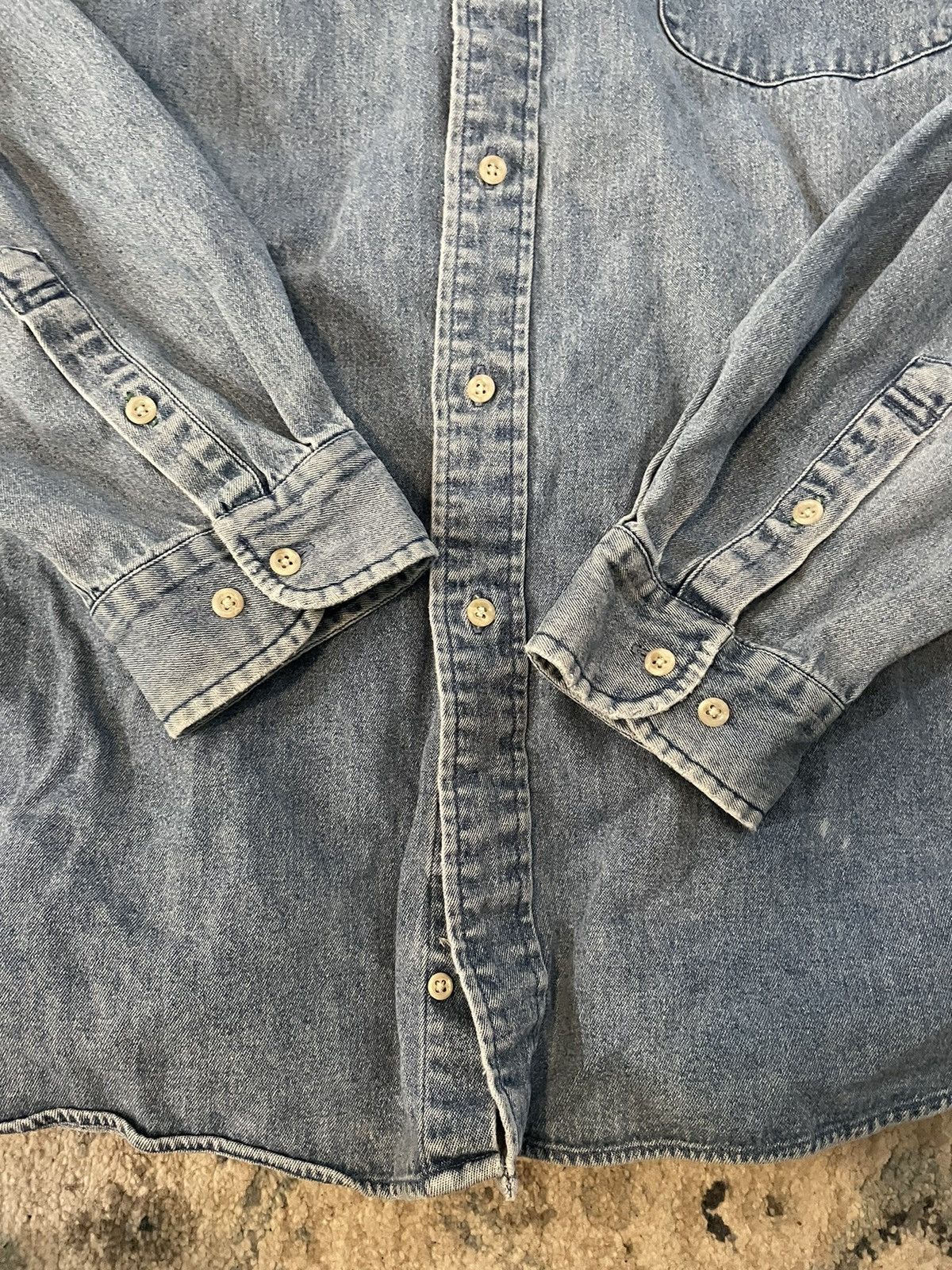 Tommy Hilfiger × Vintage The Iconic Denim Button Down Sport Shirt Size US XL / EU 56 / 4 - 3 Thumbnail