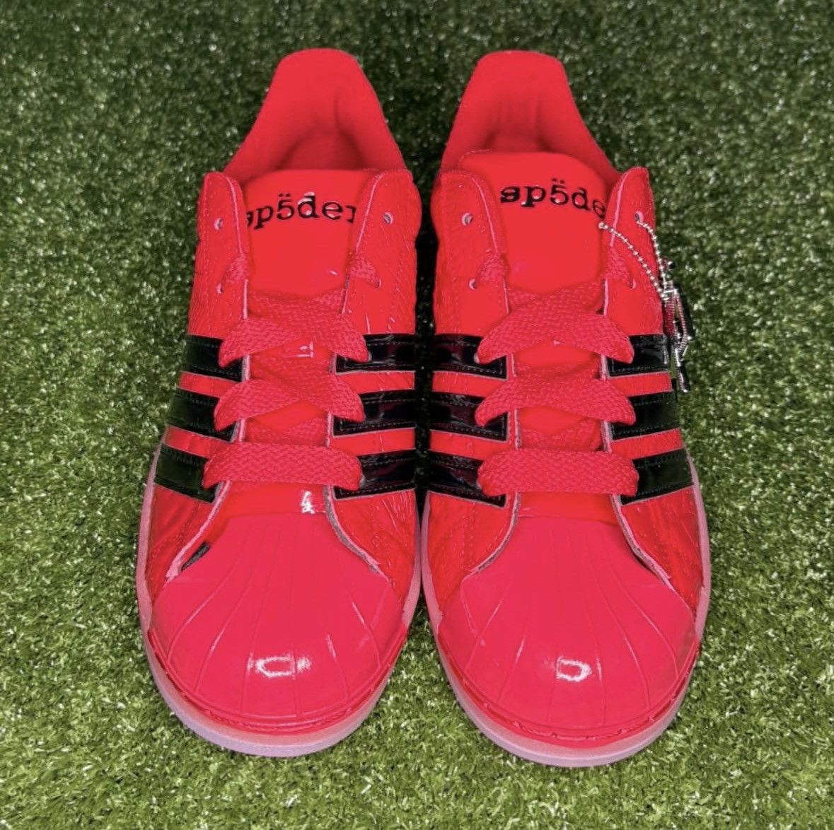Sp5der Sp5der Worldwide Adidas Red Superstar Size US 10 / EU 43 - 3 Thumbnail