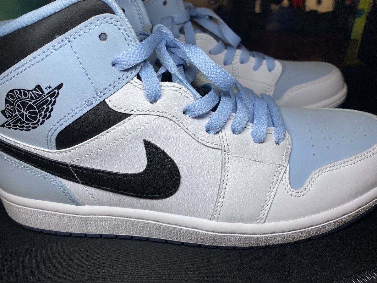 Jordan Brand Air Jordan 1 mid SE white ice blue Size US 10 / EU 43 - 5 Thumbnail