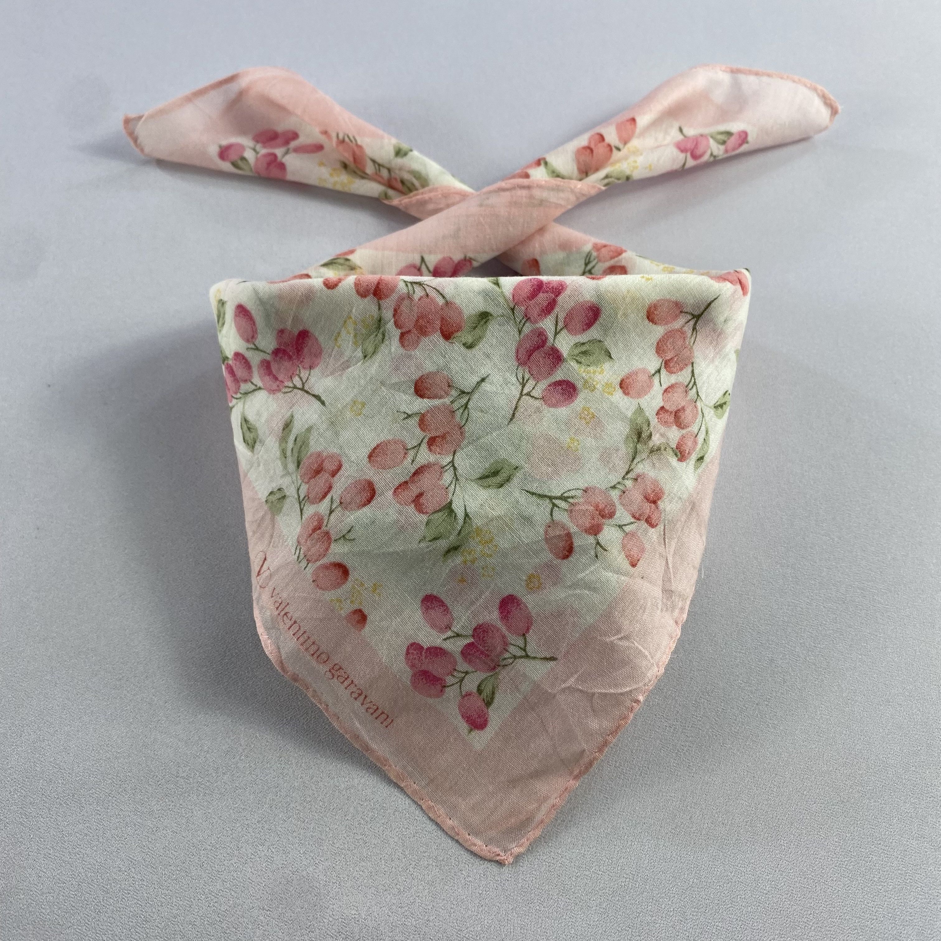 Vintage Valentino Garavani Bandana/ Handkerchief / Neckerchief Size ONE SIZE - 1 Thumbnail
