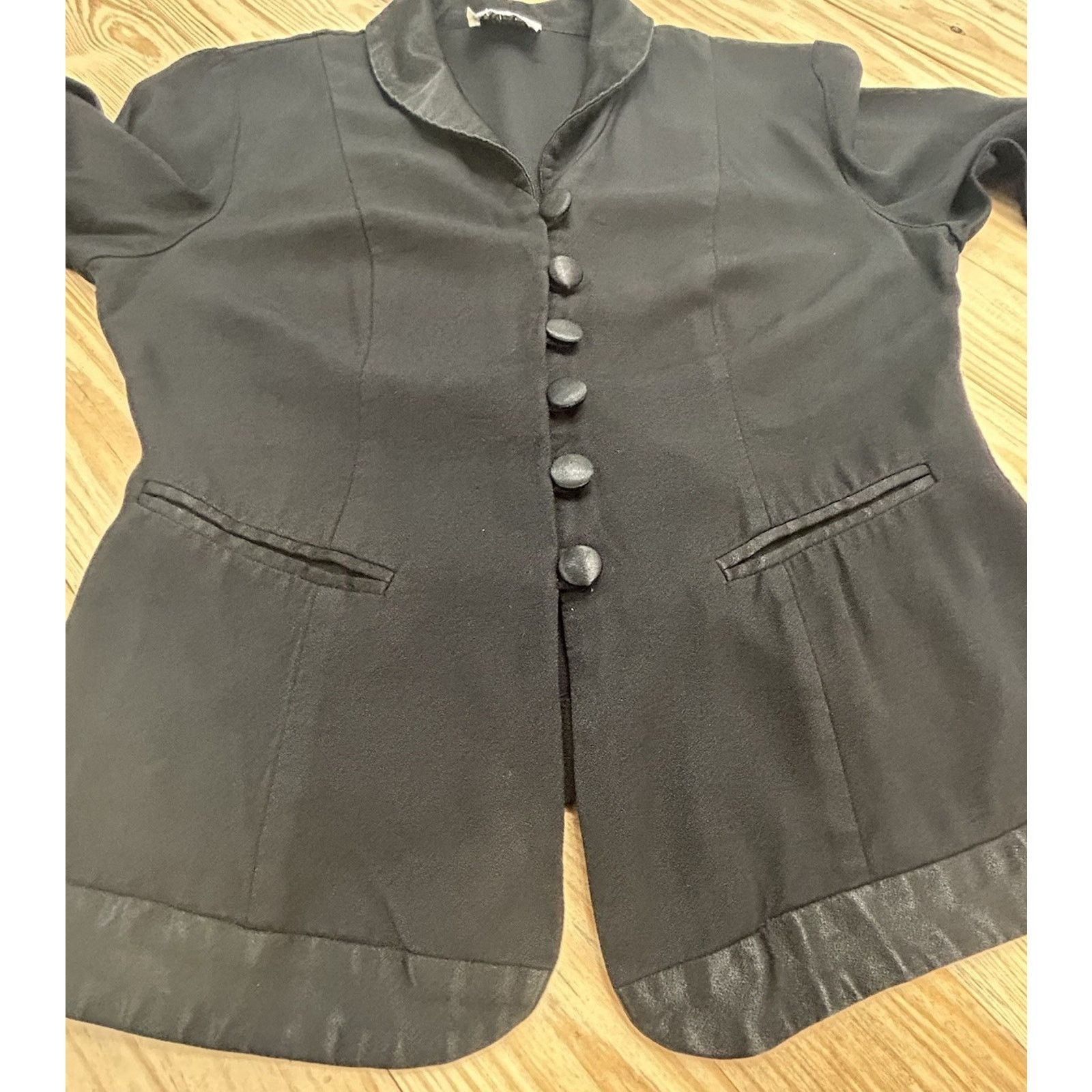 Other STUDIO I petite Black Blazer Top Sz 8 PM Black buttons Size M / US 6-8 / IT 42-44 - 9 Thumbnail