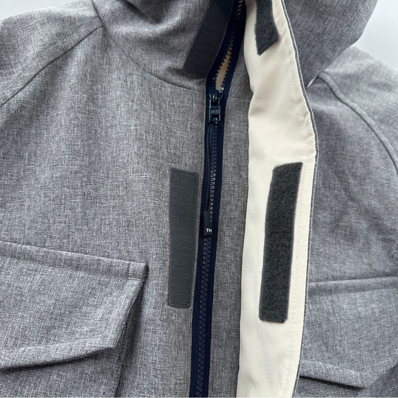 Tommy Hilfiger Tommy Hilfiger Men's Gray TH Storm Field Down Jacket Size L Size US L / EU 52-54 / 3 - 7 Thumbnail