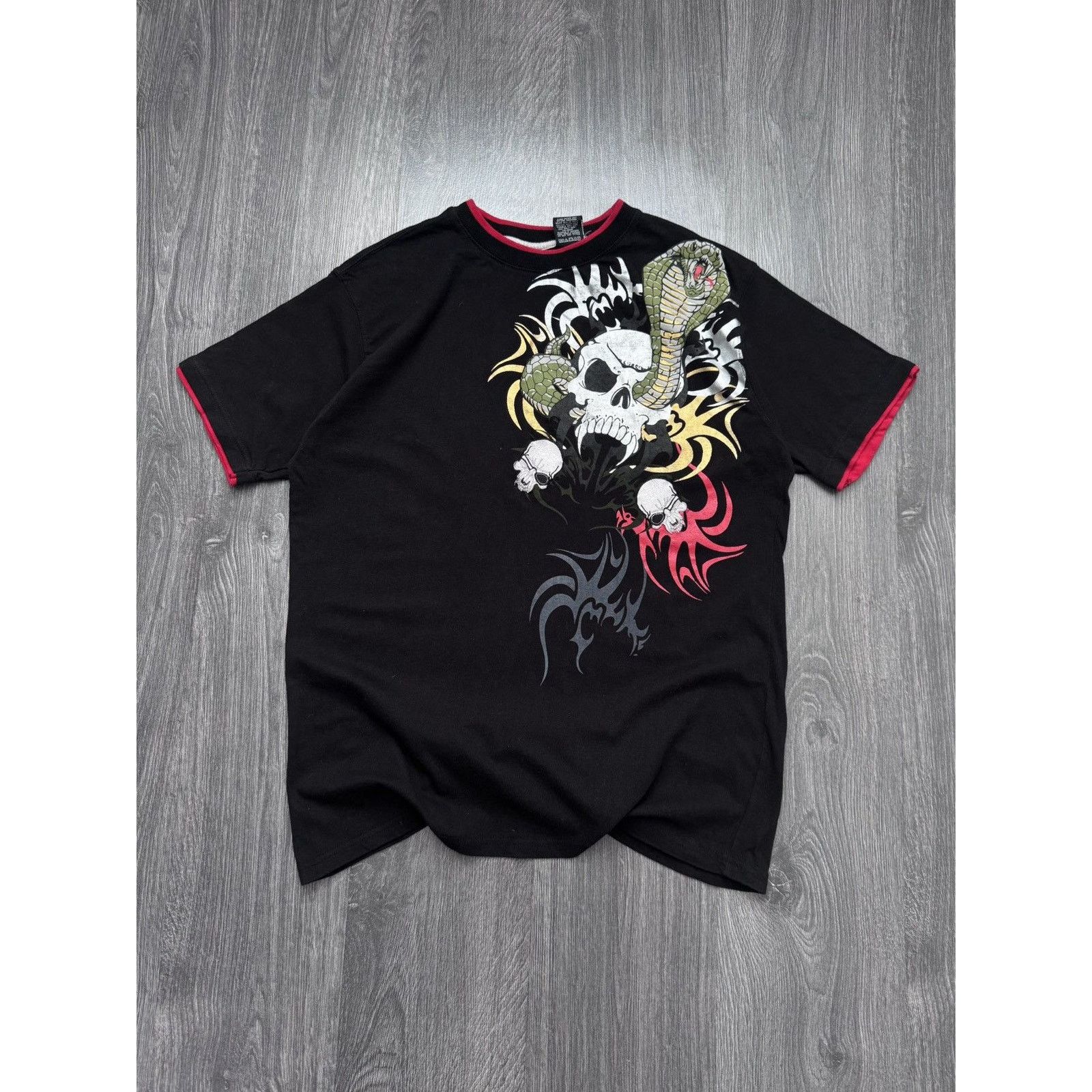 Vintage Y2K Vintage Ed Hardy Style Scull print t-shirt Size US XL / EU 56 / 4 - 1 Thumbnail