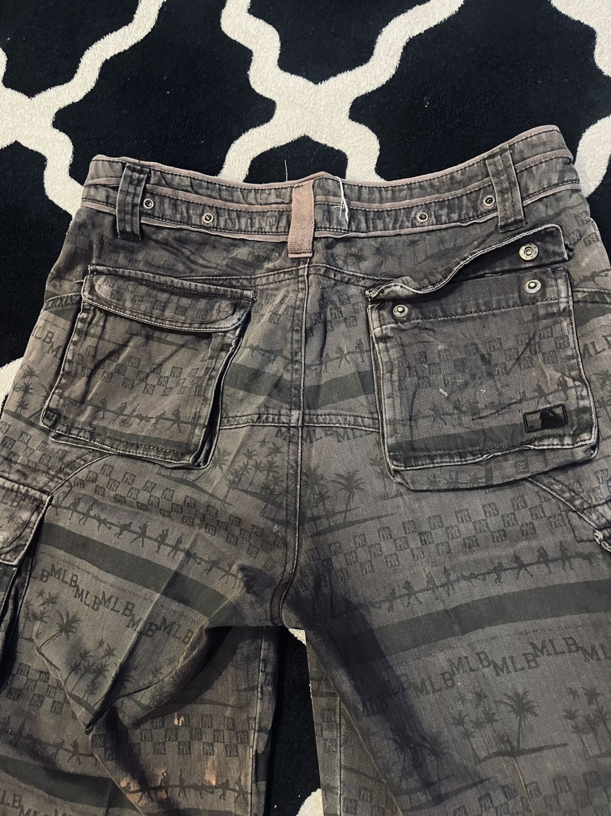Vintage Faded MLB Yankees Cargo Shorts Brown Vintage Size US 32 / EU 48 - 9 Thumbnail