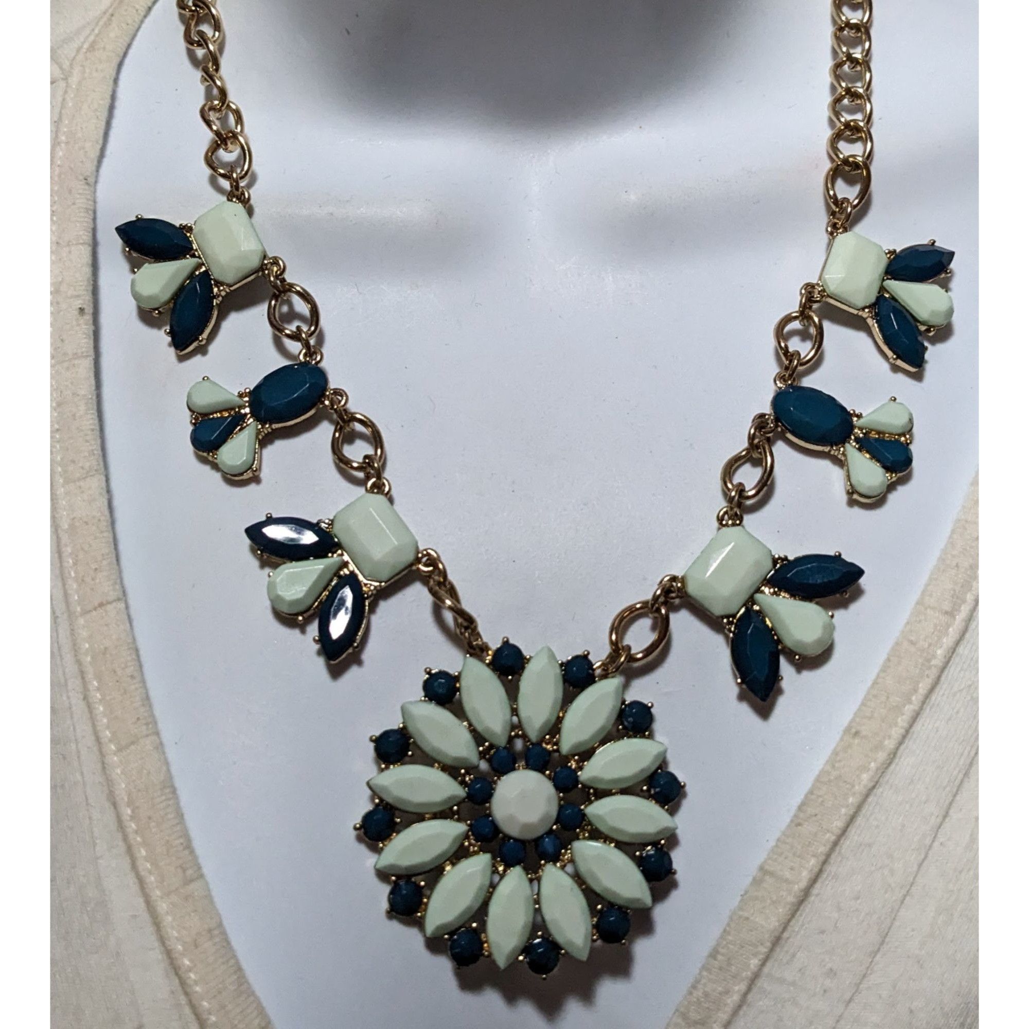 J.Crew Preppy JCrew Blue Flower Statement Necklace Size ONE SIZE - 5 Thumbnail