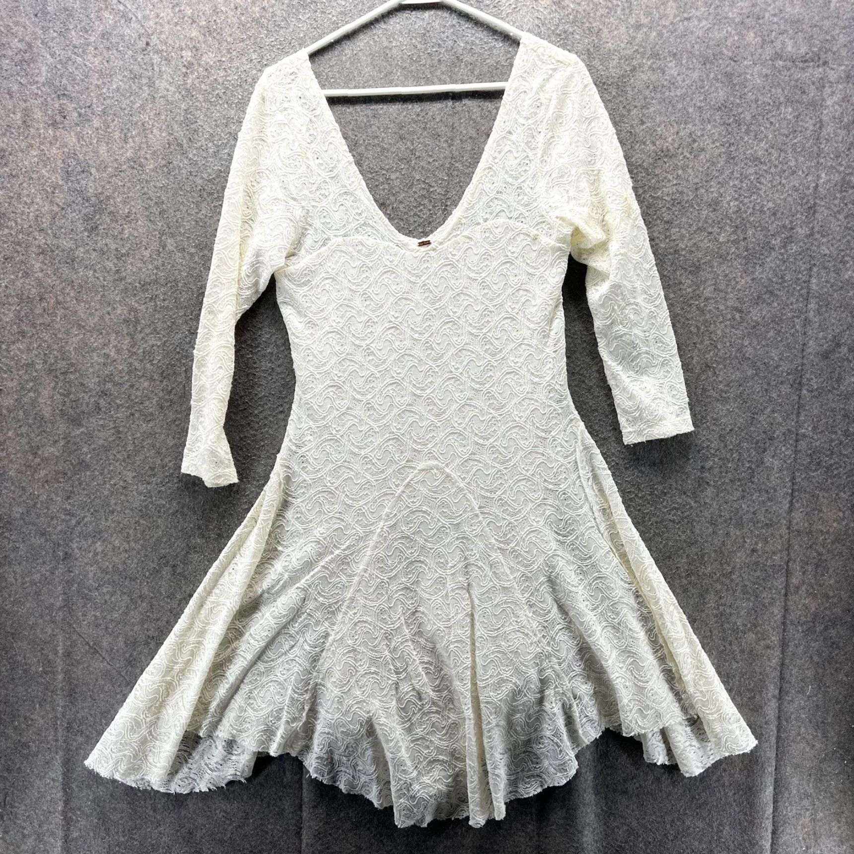 Free People Free People Dress Womens L White Lace Fit & Flare 3/4 Sleeve V-Neck Skater Party/Cocktail Wedding Dresses Womens Size L / US 10 / IT 46 - 2 Thumbnail